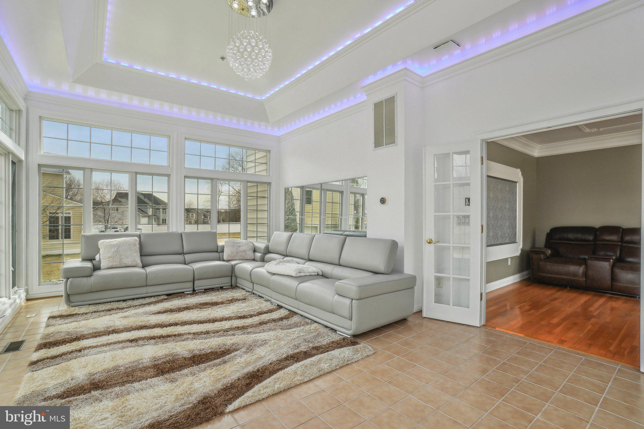 TALL OAKS ESTATES - Residential