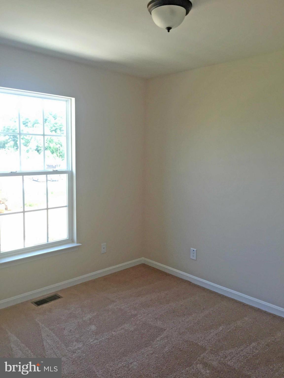 THE TOWNHOMES AT LAKESIDE - Residential