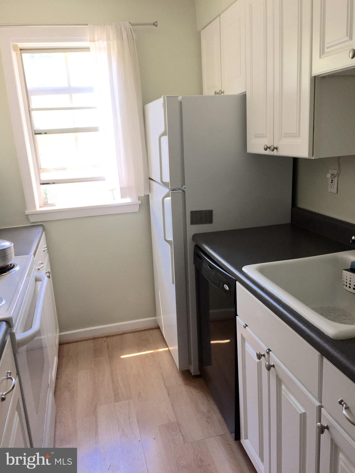 PARK GLEN - Residential Lease