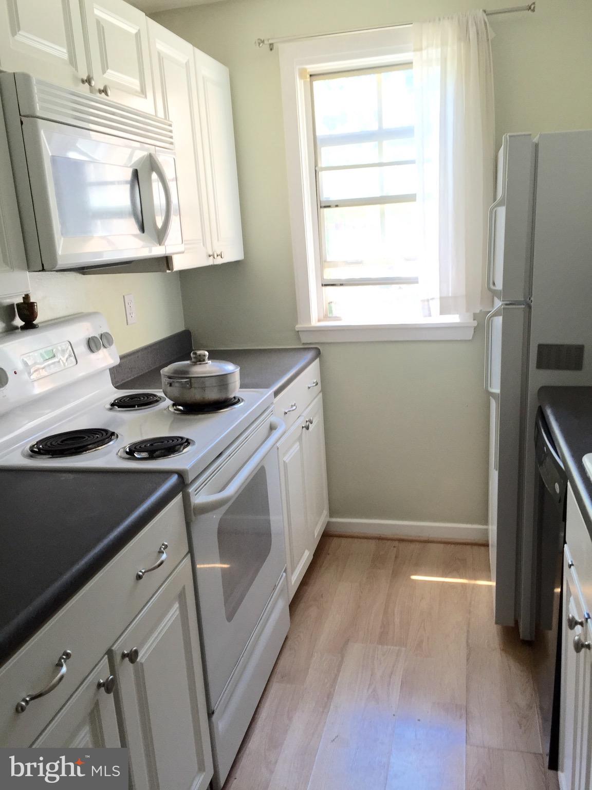 PARK GLEN - Residential Lease