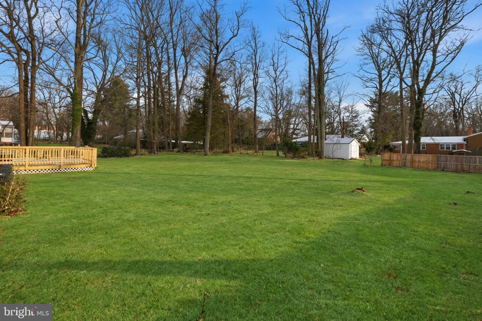 SHERWOOD FOREST - Residential