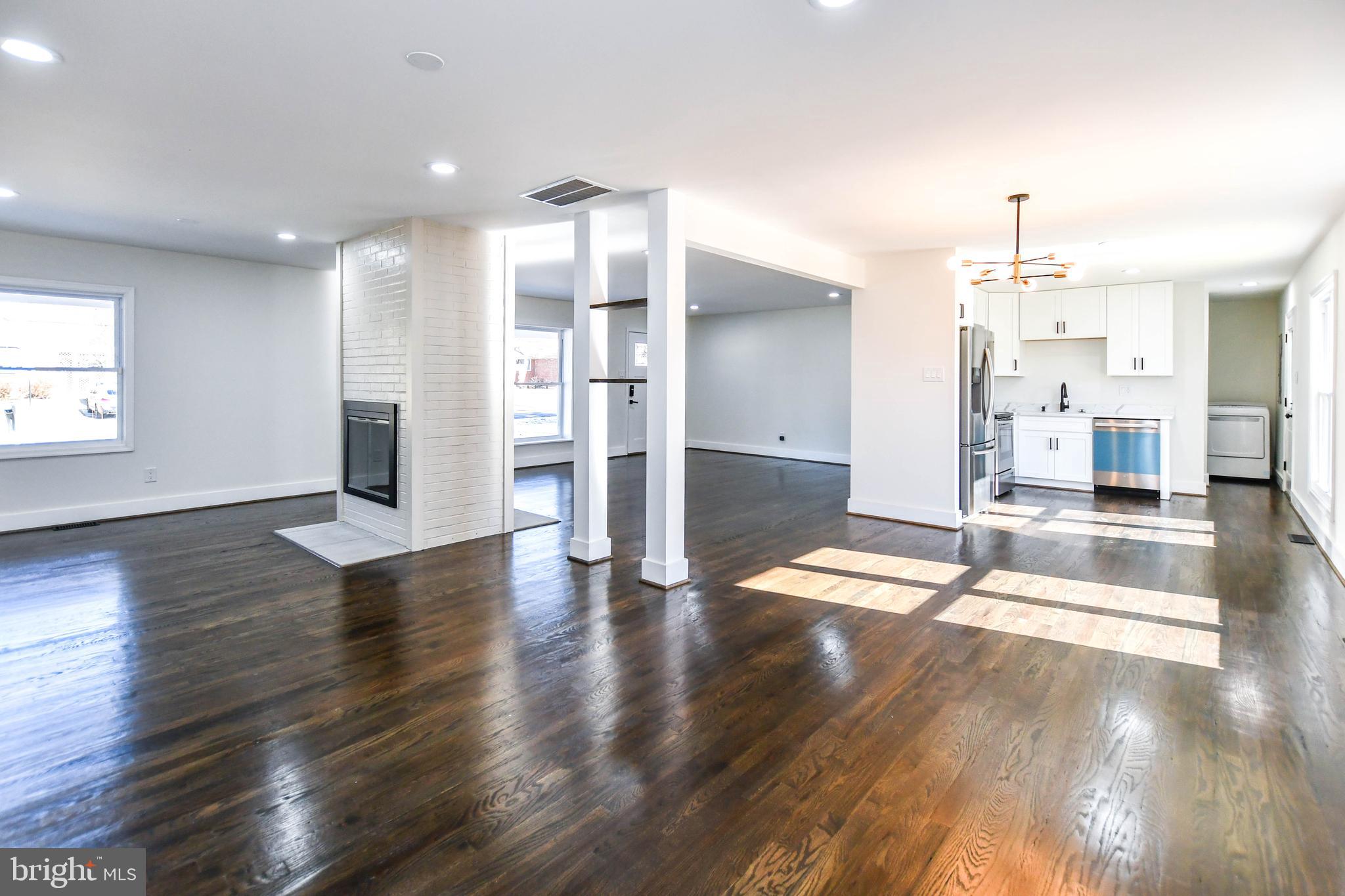 9535 NOTTINGHAM DRIVE