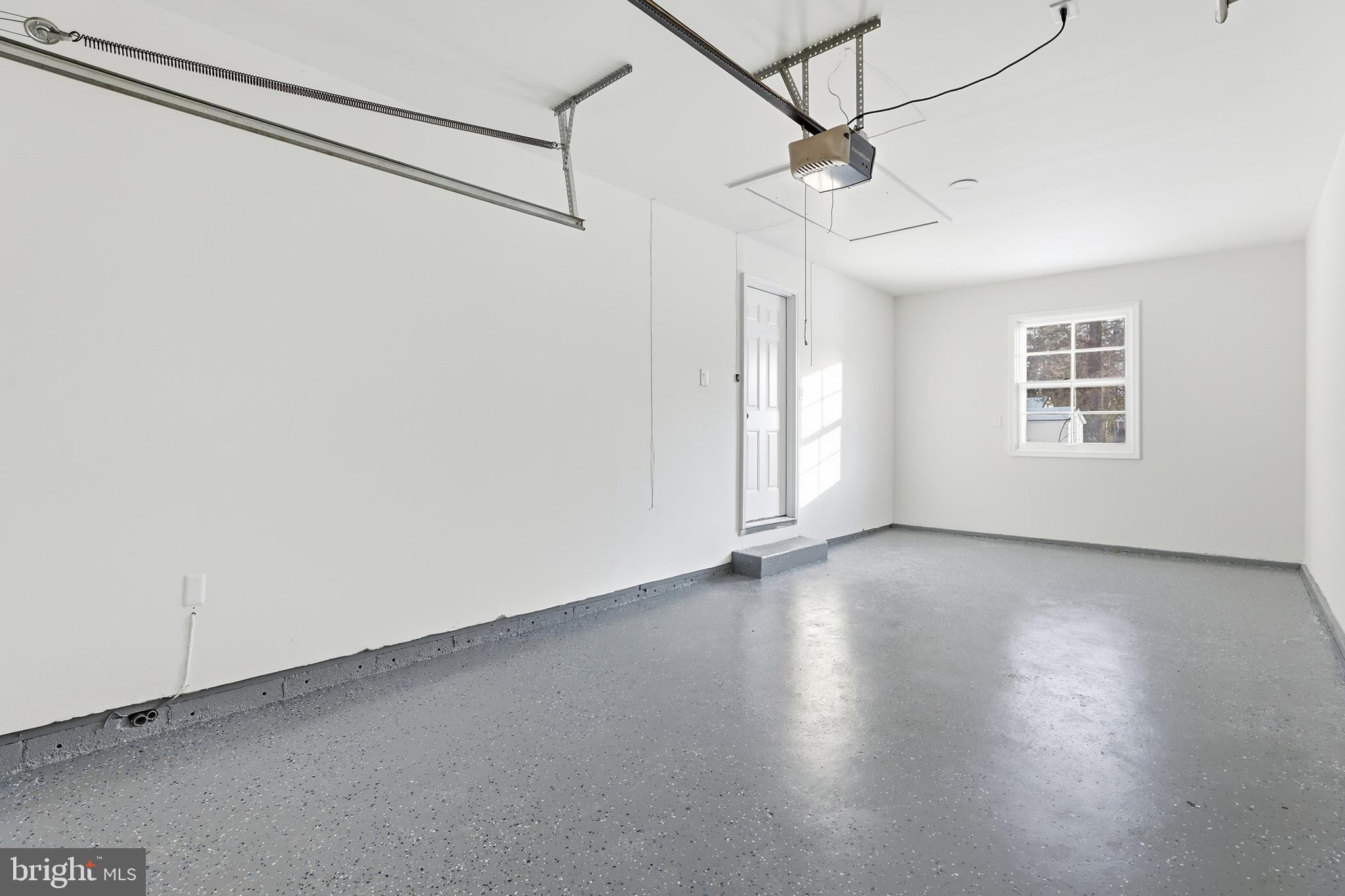 SHERWOOD FOREST - Residential