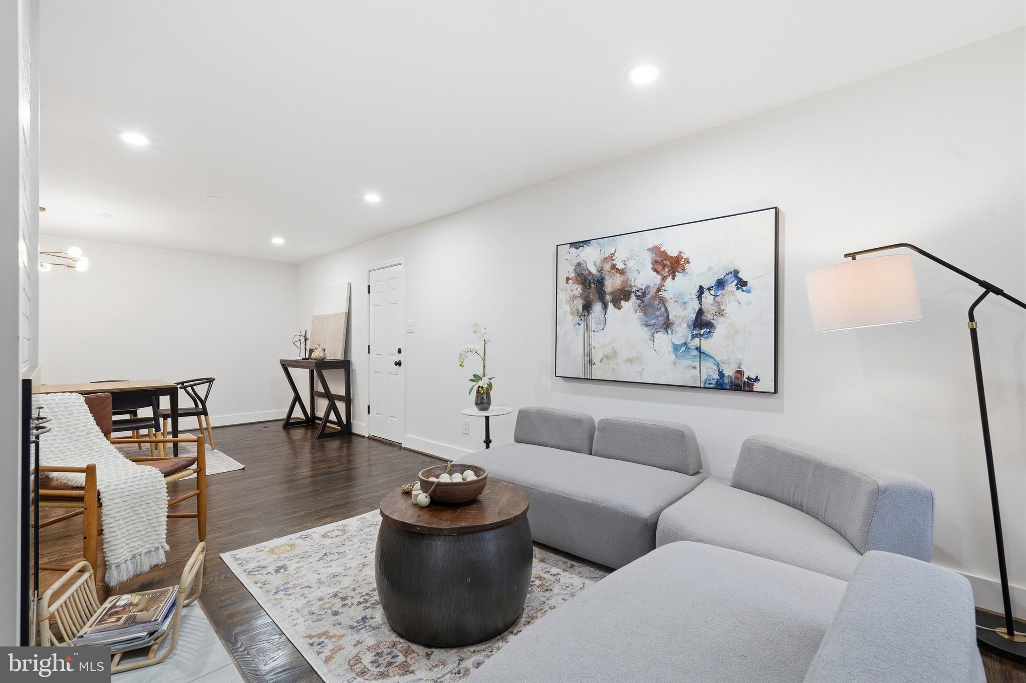 SHERWOOD FOREST - Residential