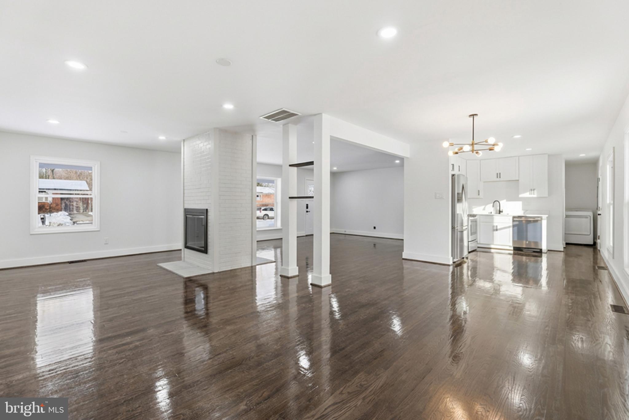 9535 NOTTINGHAM DRIVE