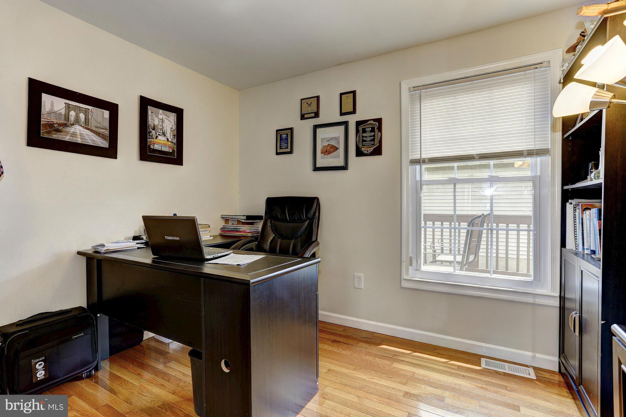 HILLSDALE - Residential