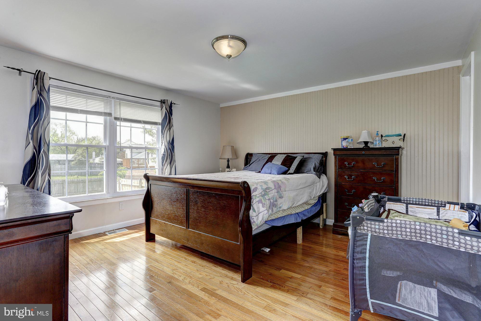 HILLSDALE - Residential