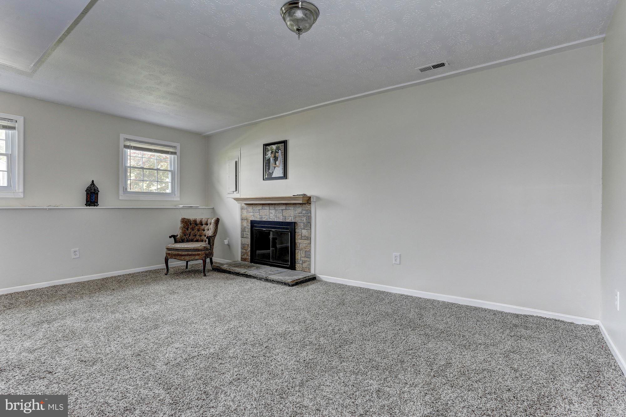 HILLSDALE - Residential