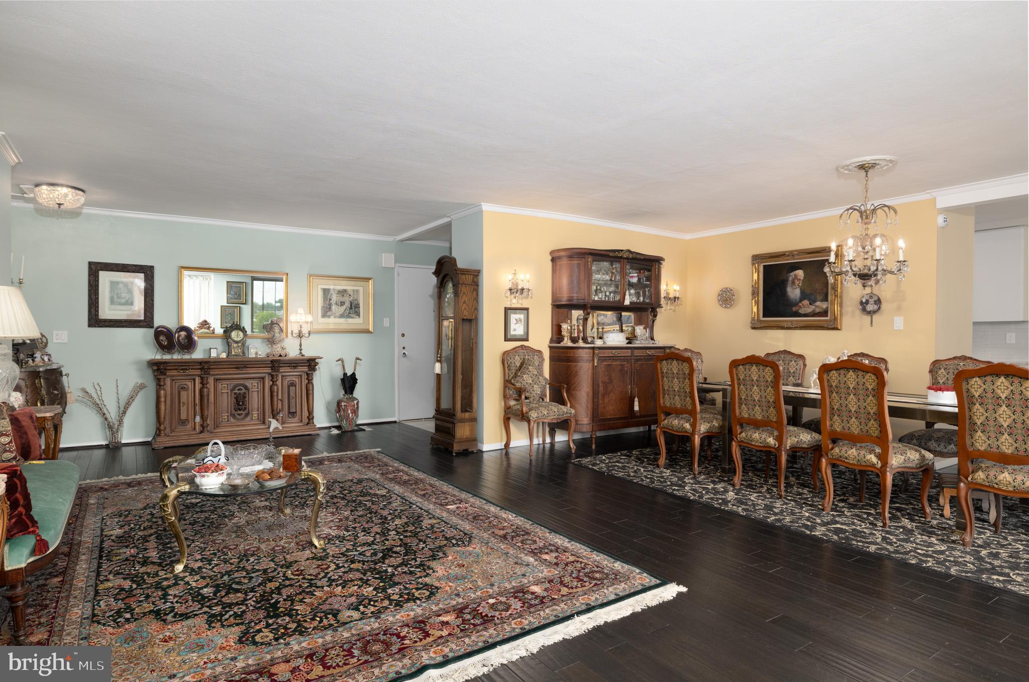 TRIANON - Residential