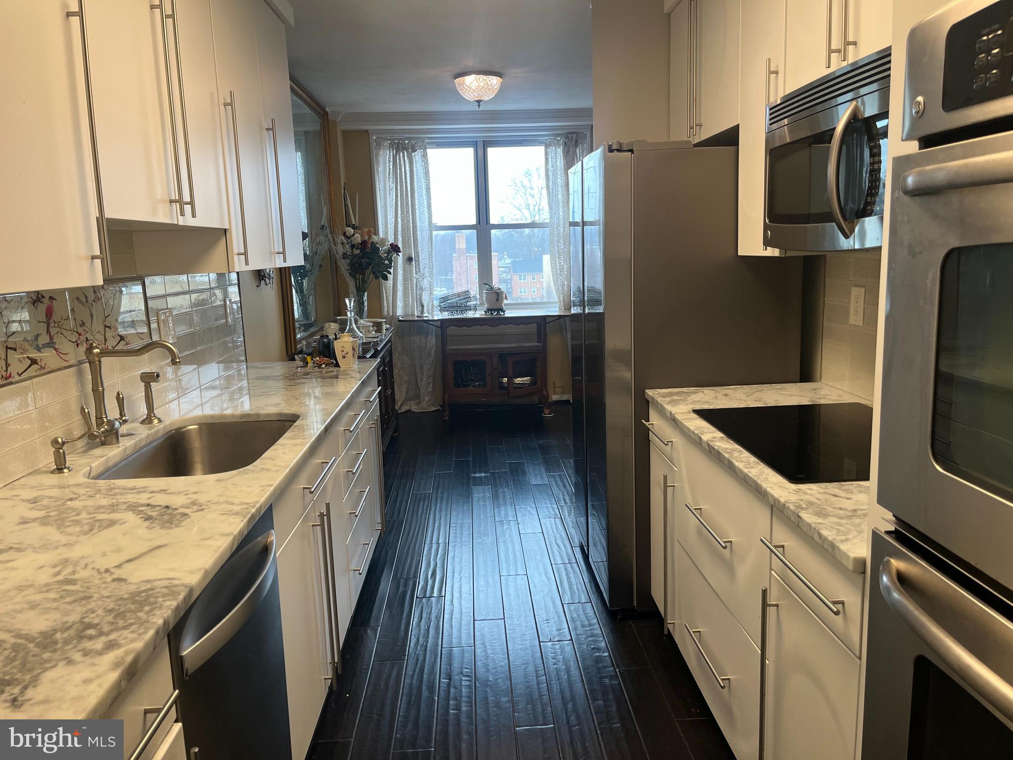 TRIANON - Residential