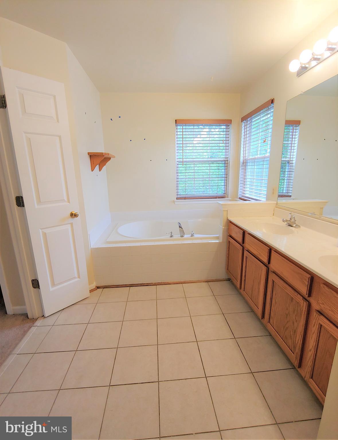 CHAPMAN FARM AT CROFTON - Residential Lease