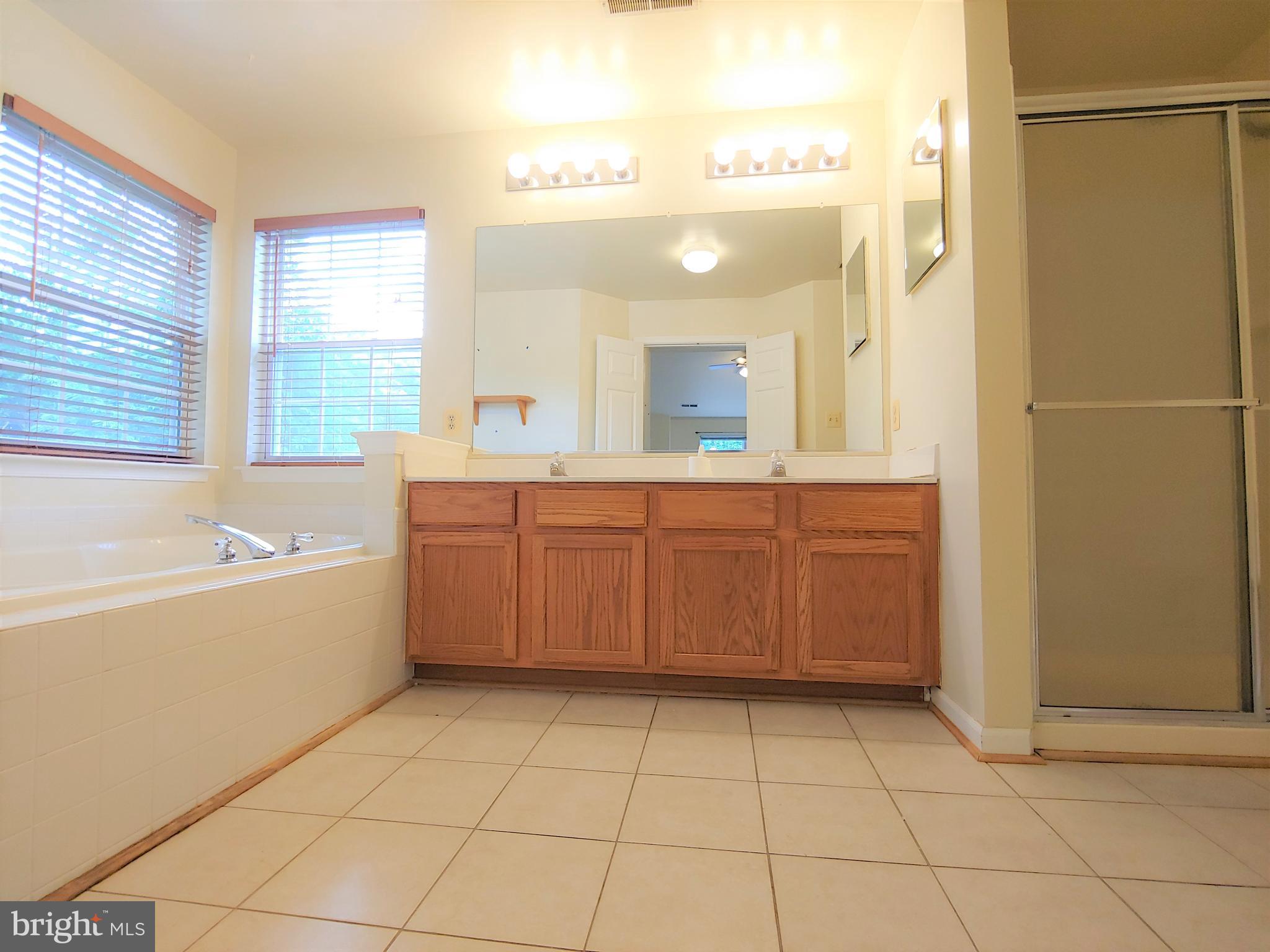 CHAPMAN FARM AT CROFTON - Residential Lease