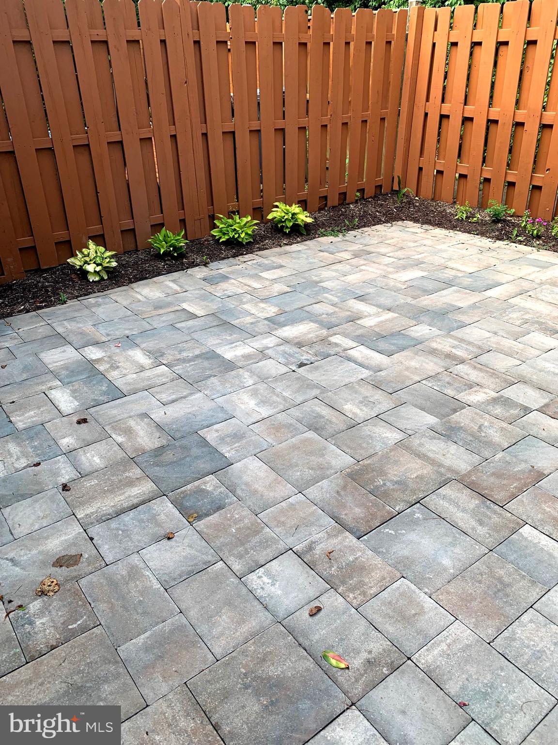 MOUNT VERNON TOWNES - Residential