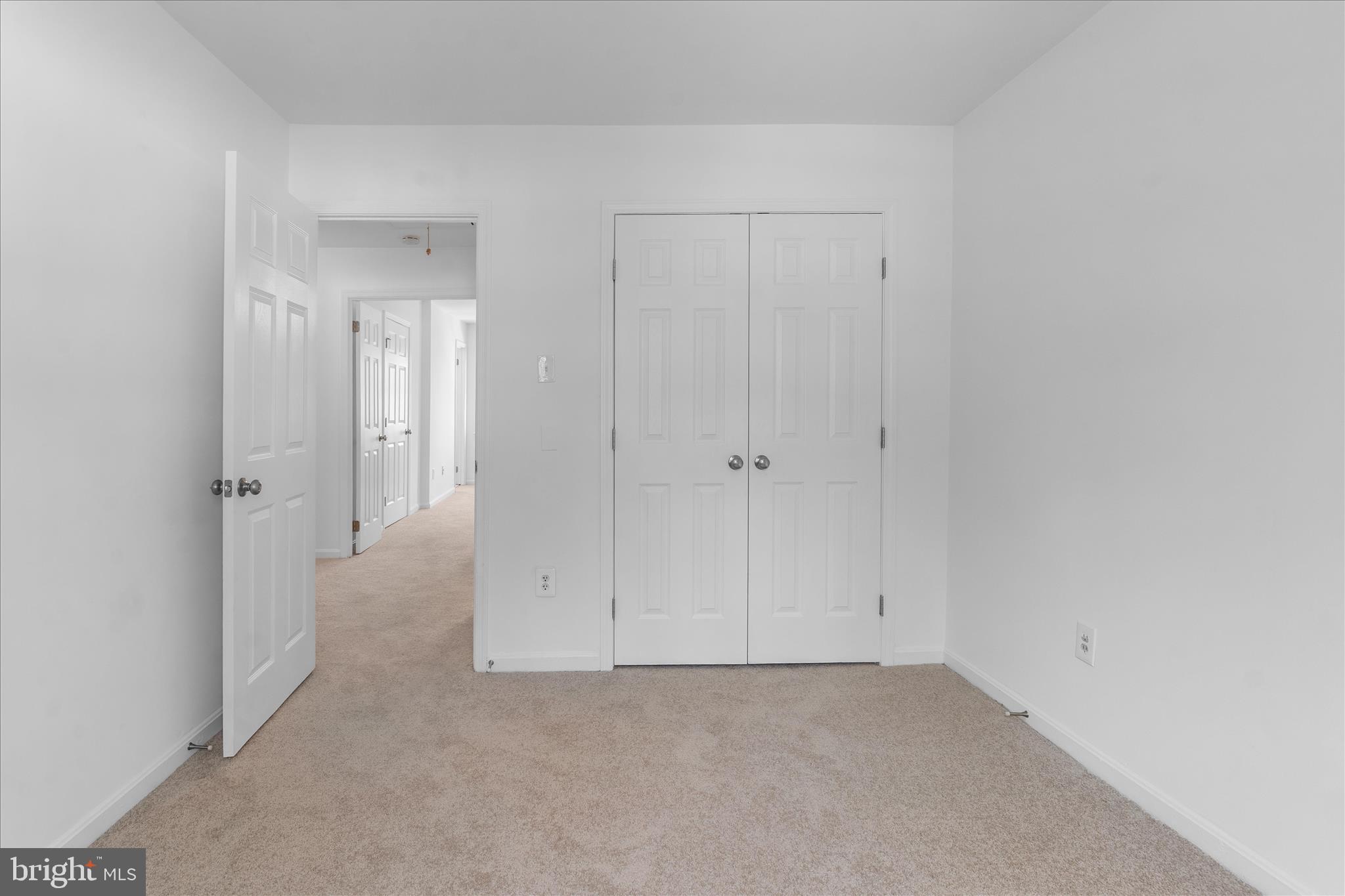 MOUNT VERNON TOWNES - Residential