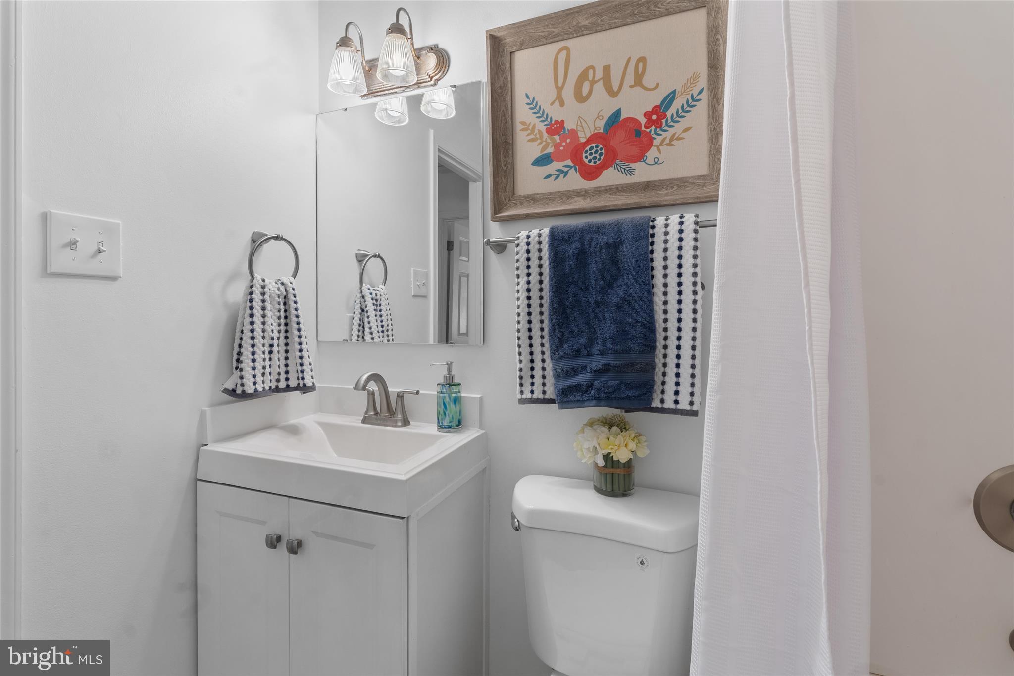 MOUNT VERNON TOWNES - Residential