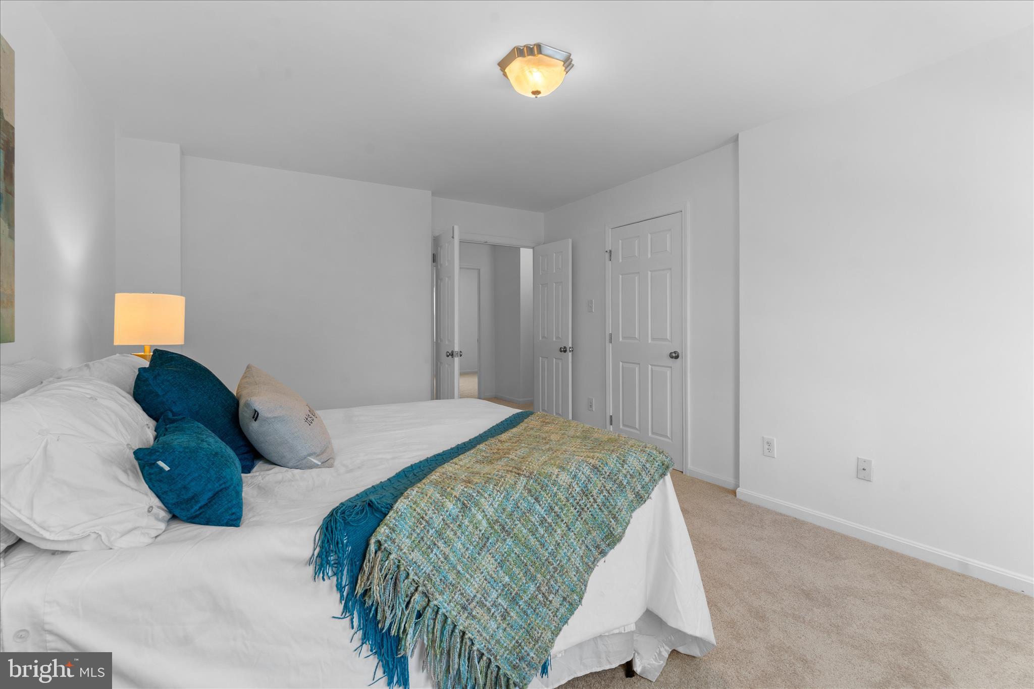 MOUNT VERNON TOWNES - Residential