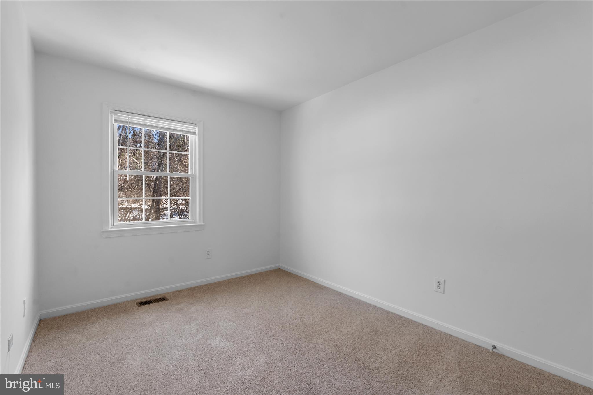 MOUNT VERNON TOWNES - Residential