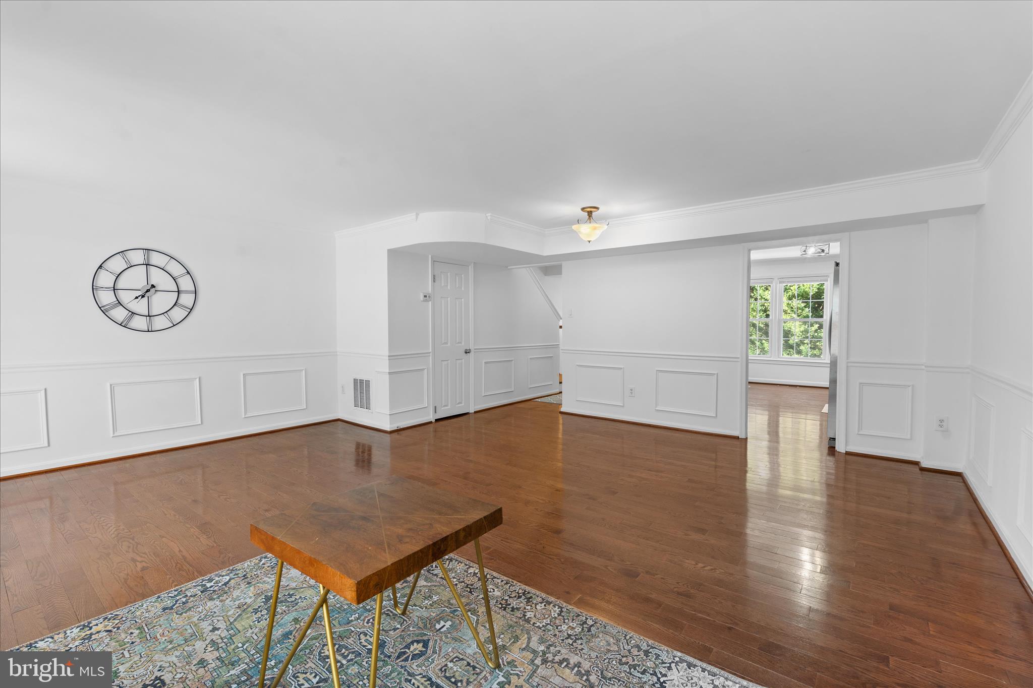 MOUNT VERNON TOWNES - Residential