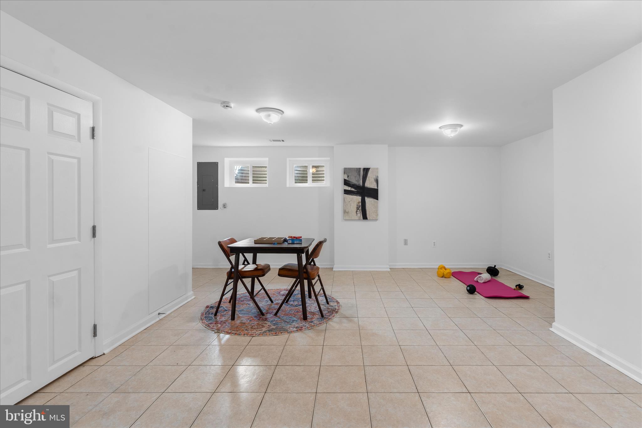 MOUNT VERNON TOWNES - Residential