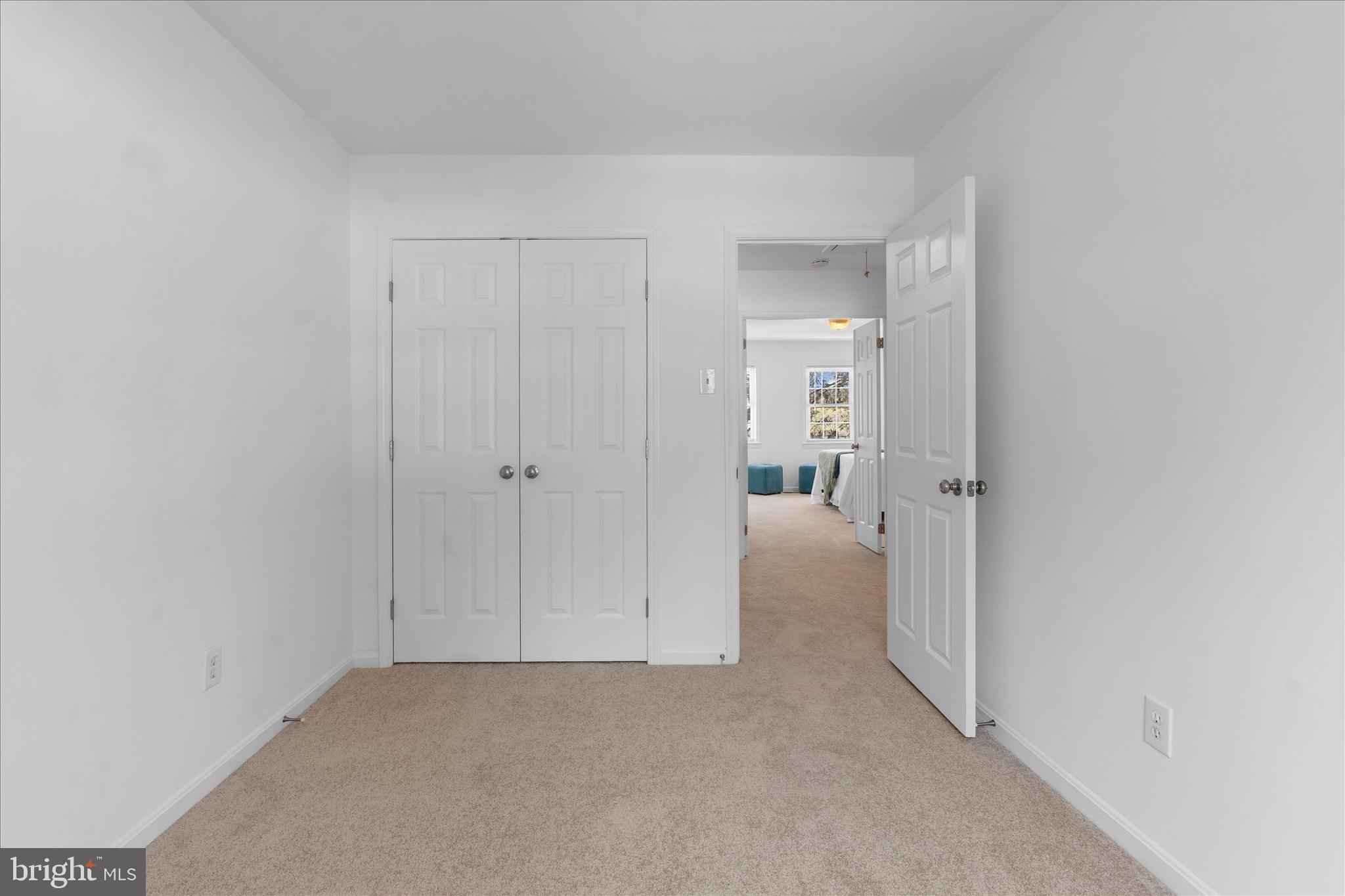 MOUNT VERNON TOWNES - Residential