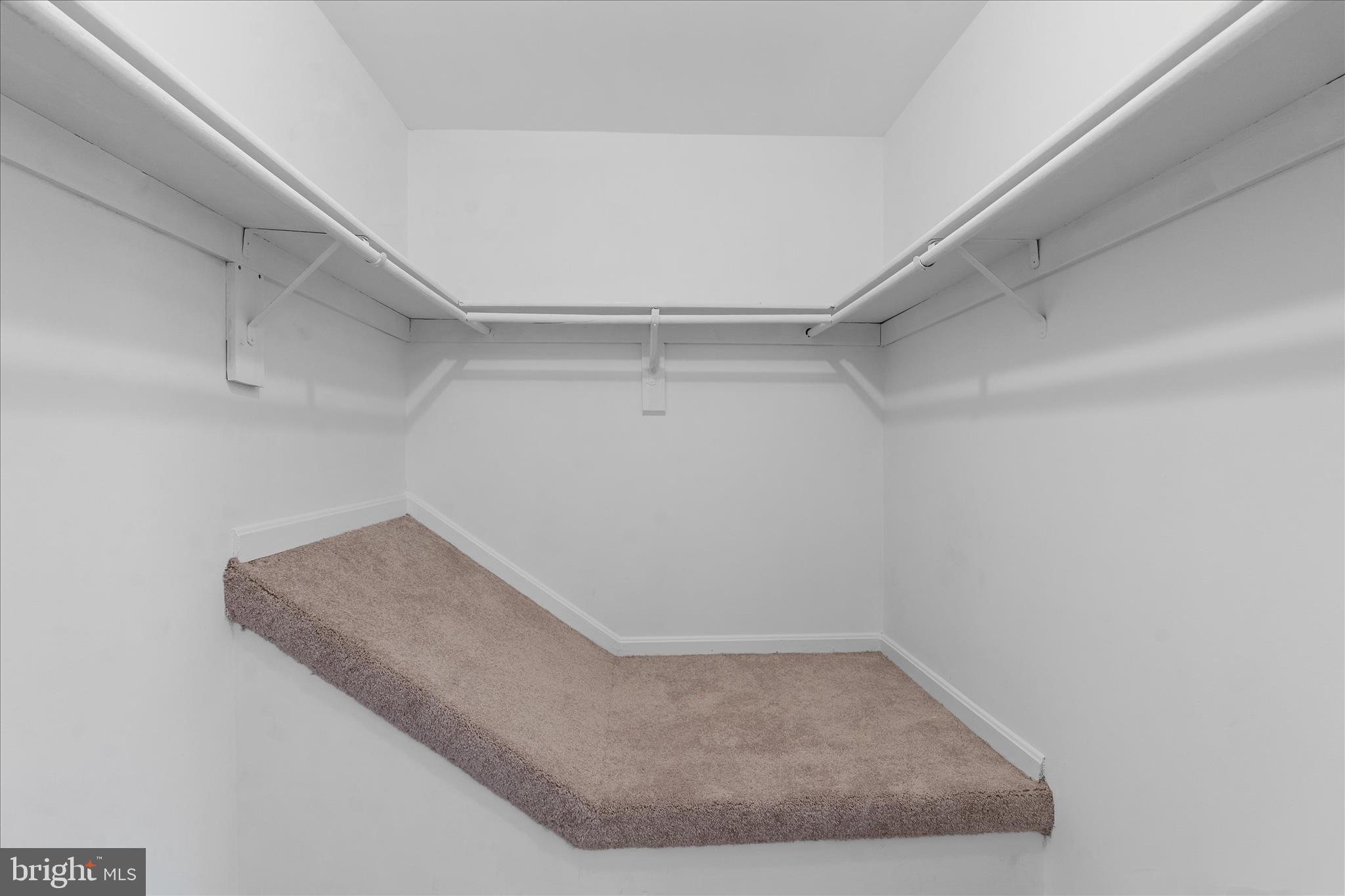 MOUNT VERNON TOWNES - Residential