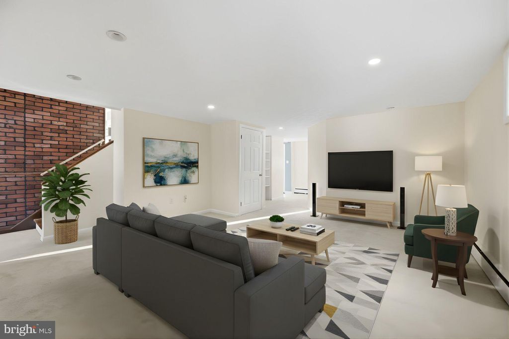 Photo of 1206 Beechwood Drive, FREDERICK, MD 21701 (MLS # MDFR2076074)