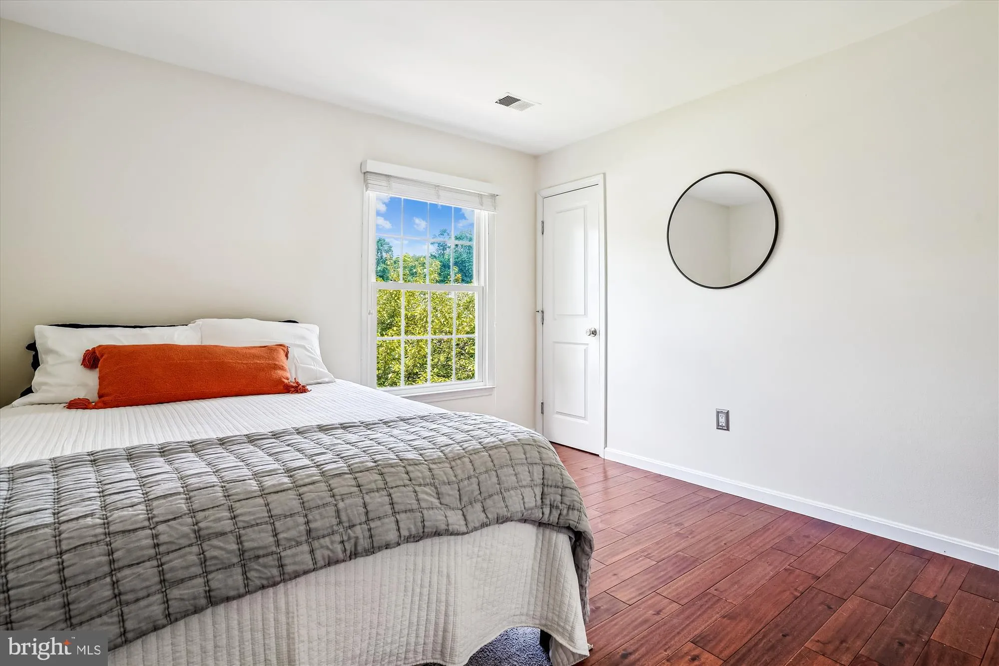 Fairfax, Virginia 22032, United States, 4 Bedrooms Bedrooms, ,3 BathroomsBathrooms,Residential,Coming Soon,172700