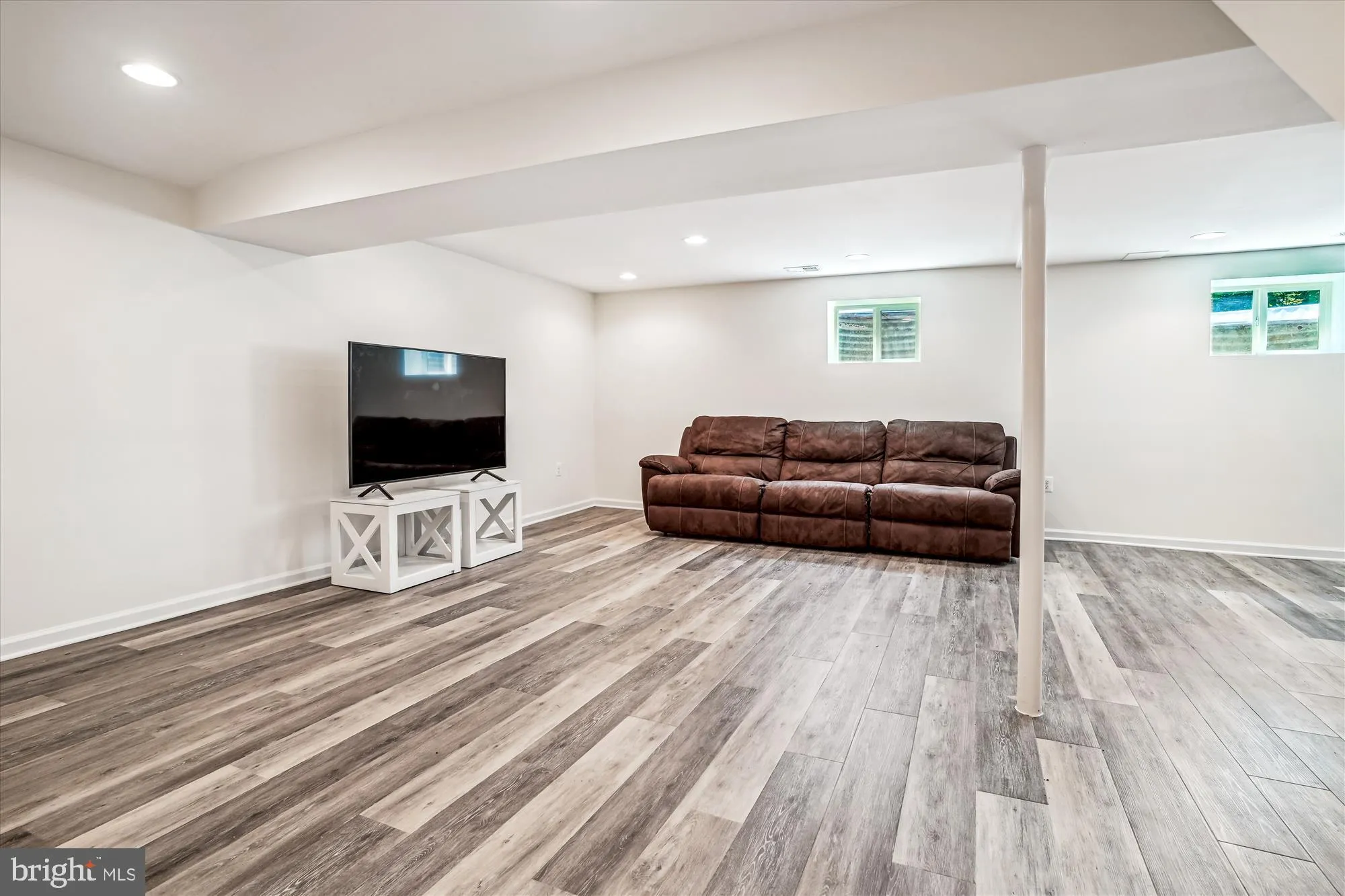 Fairfax, Virginia 22032, United States, 4 Bedrooms Bedrooms, ,3 BathroomsBathrooms,Residential,Coming Soon,172700