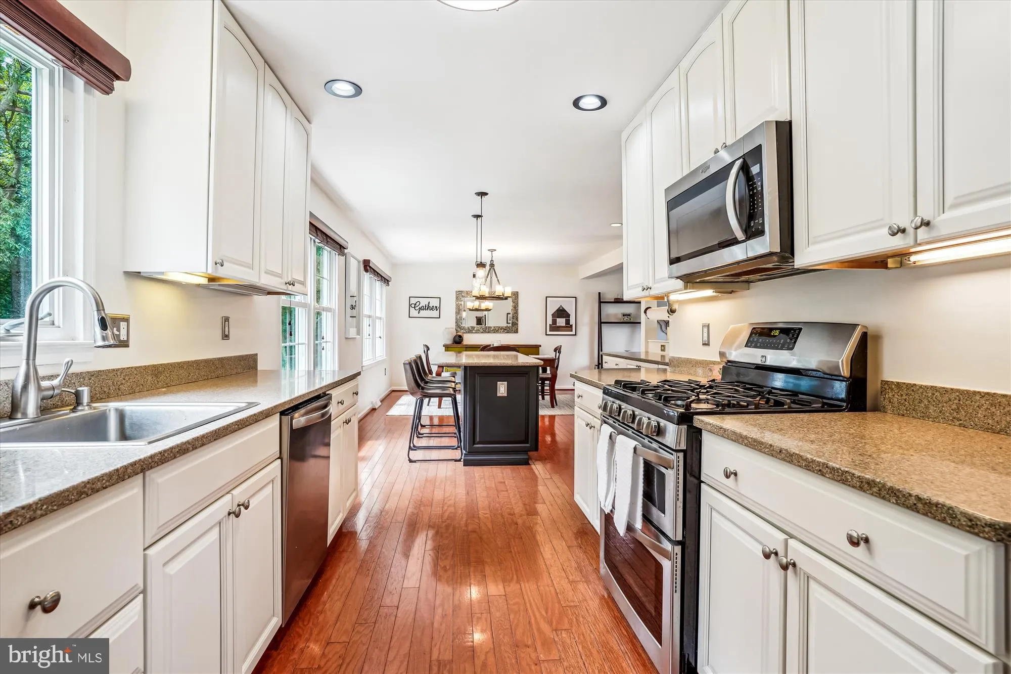 Fairfax, Virginia 22032, United States, 4 Bedrooms Bedrooms, ,3 BathroomsBathrooms,Residential,Coming Soon,172700