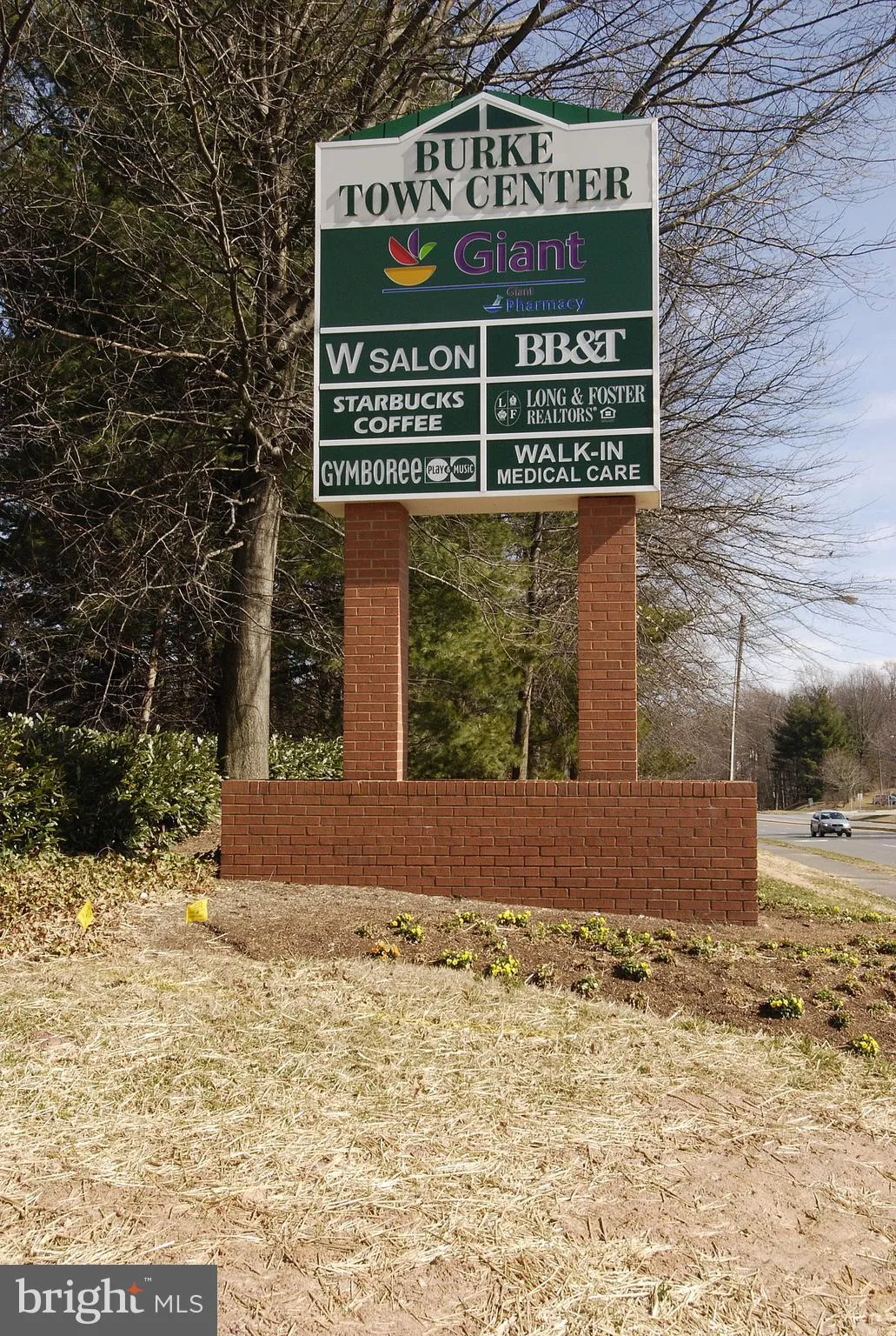 Fairfax, Virginia 22032, United States, 4 Bedrooms Bedrooms, ,3 BathroomsBathrooms,Residential,Coming Soon,172700