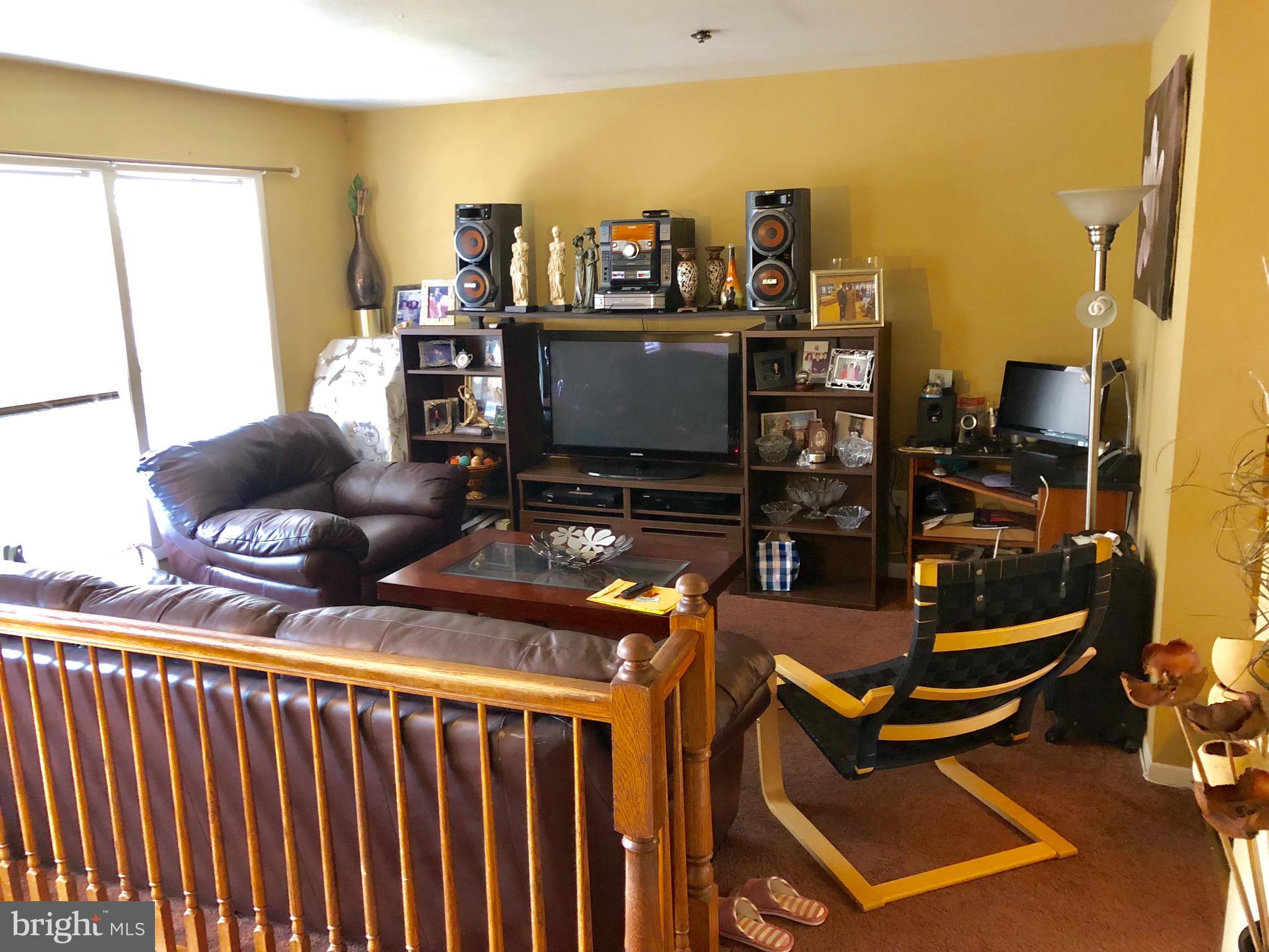 RIVERDALE HEIGHTS - Residential