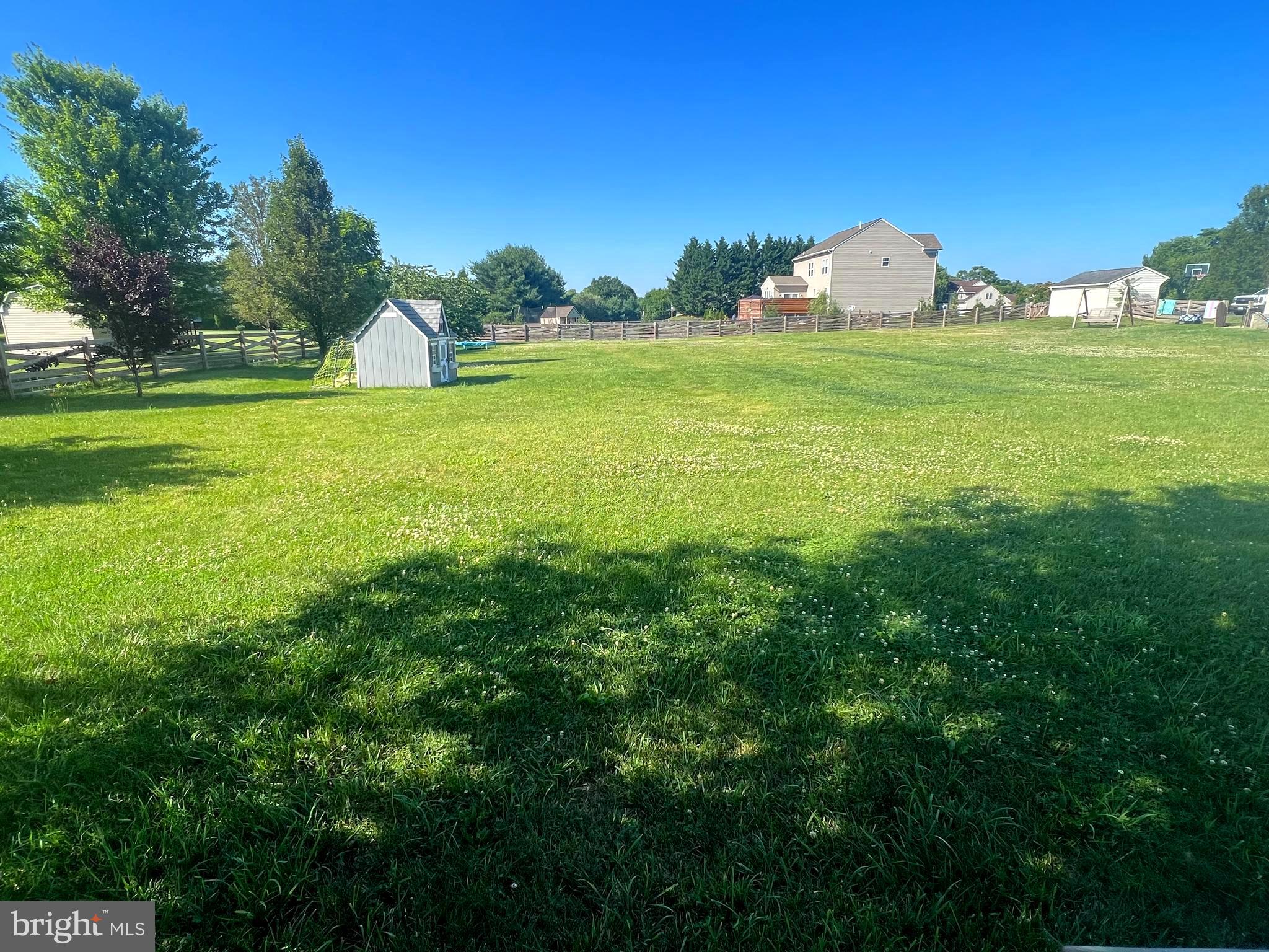 AMBERFIELD - Residential