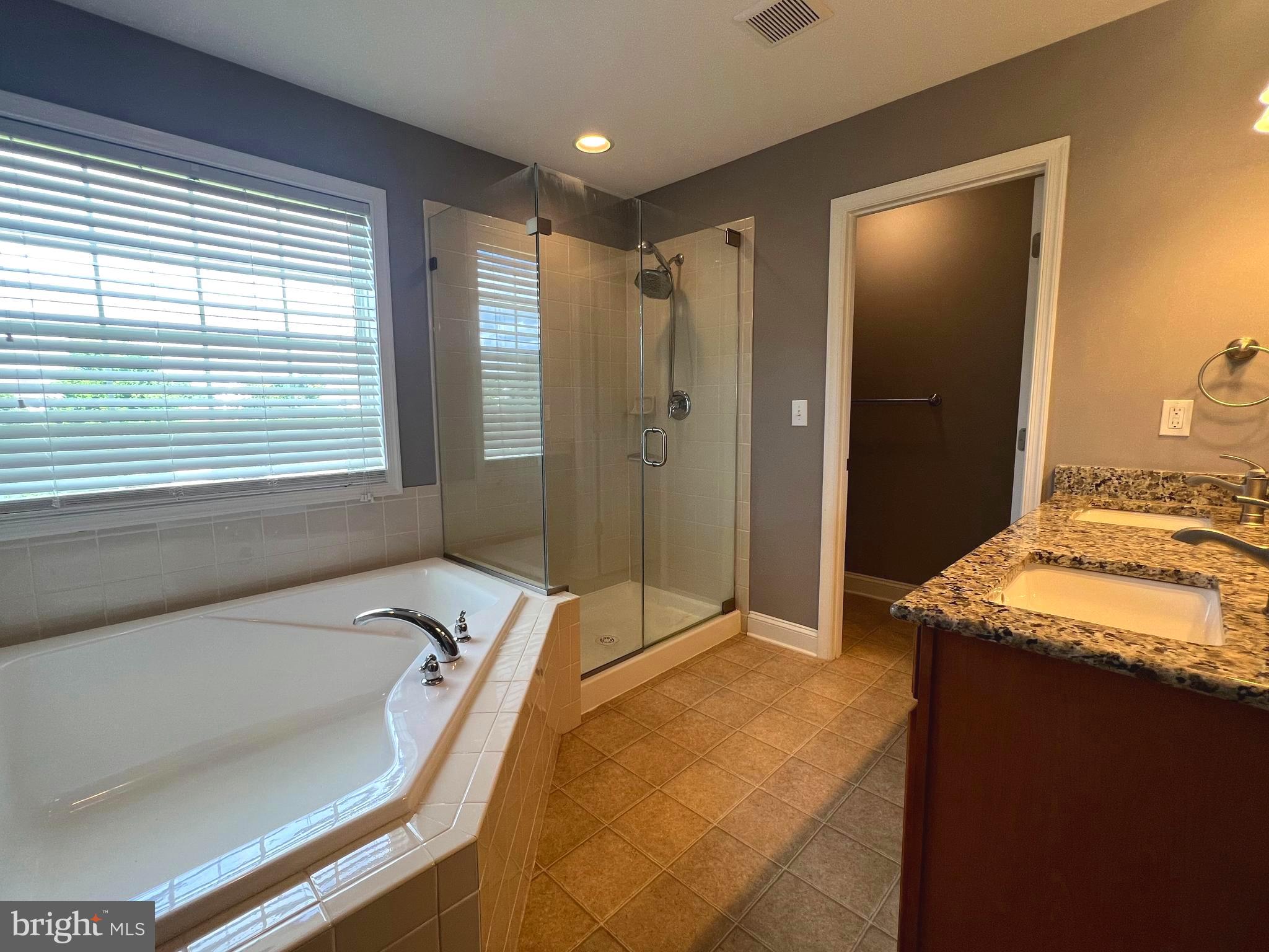 AMBERFIELD - Residential