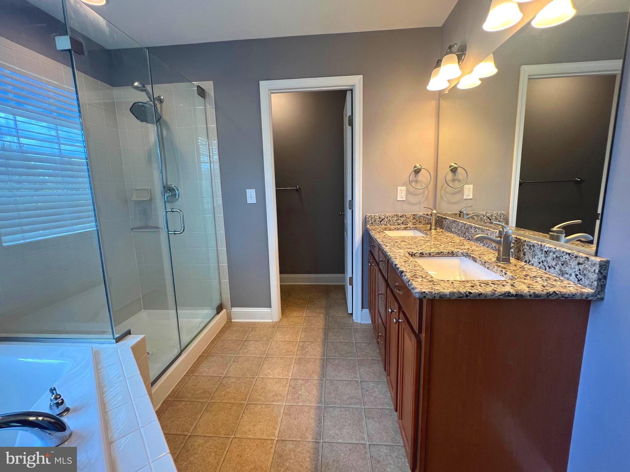 AMBERFIELD - Residential