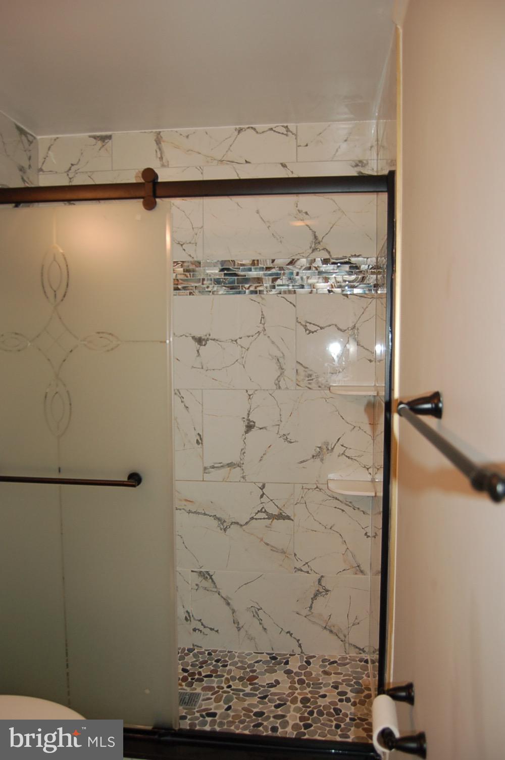 MIDDLE RIVER - Residential