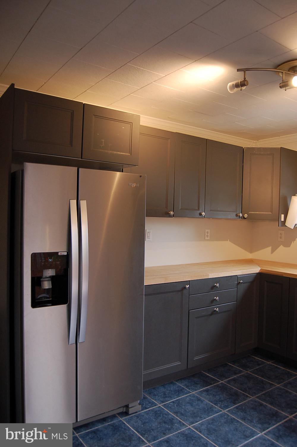 MIDDLE RIVER - Residential