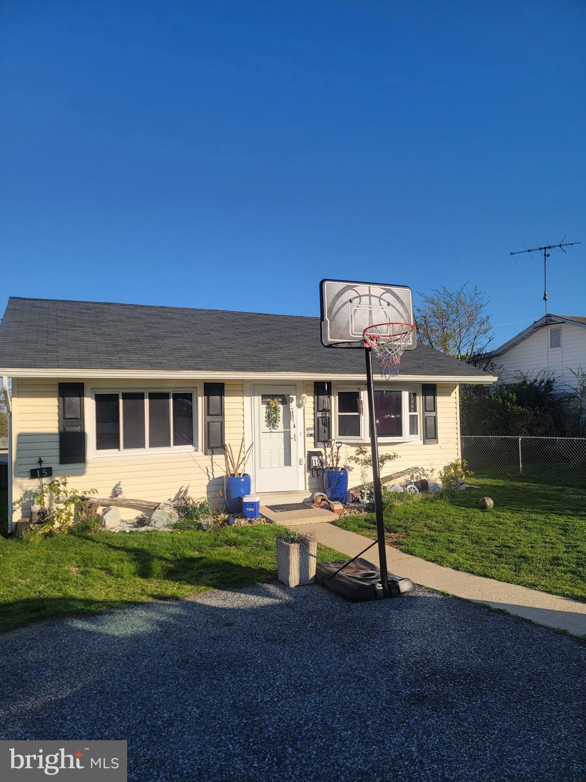 MIDDLE RIVER - Residential