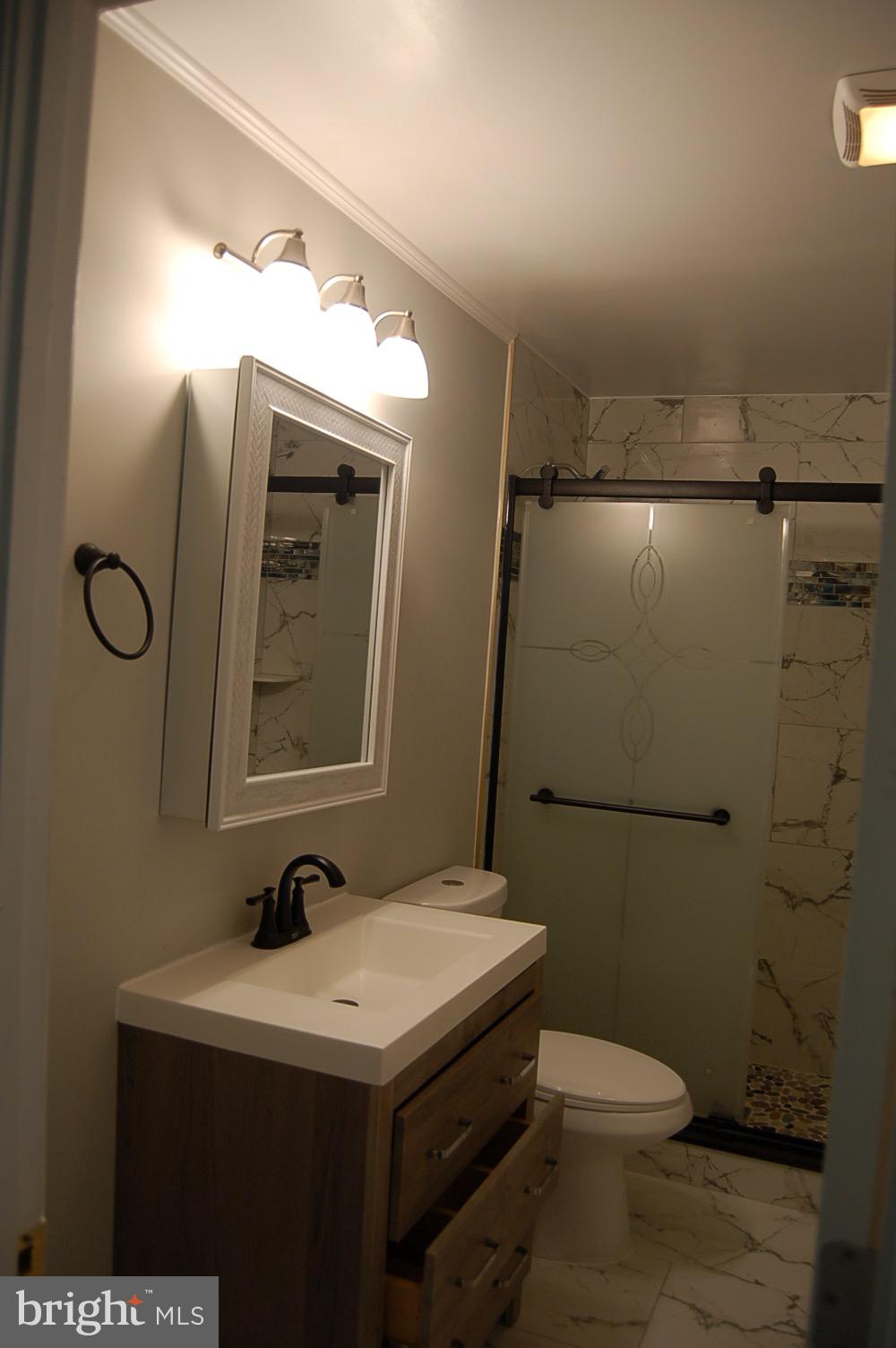 MIDDLE RIVER - Residential