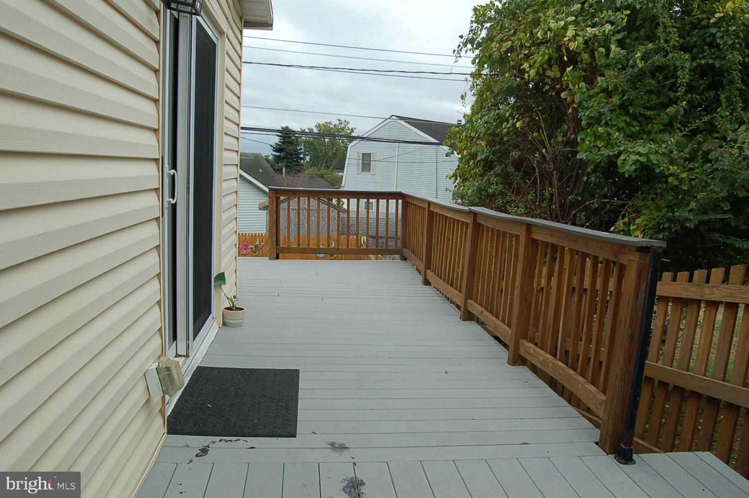 MIDDLE RIVER - Residential