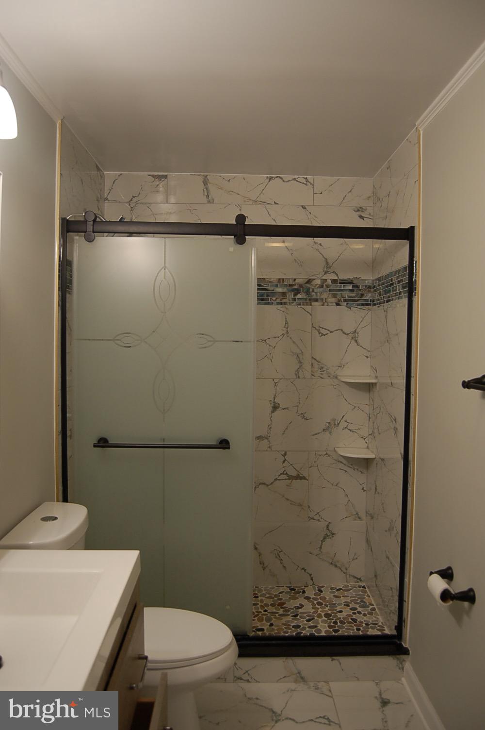 MIDDLE RIVER - Residential