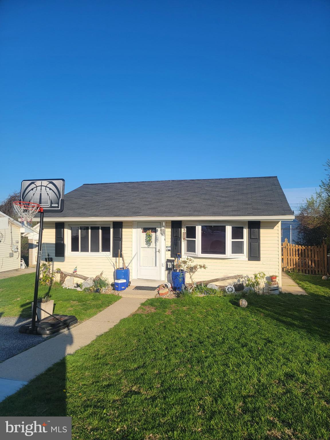 MIDDLE RIVER - Residential