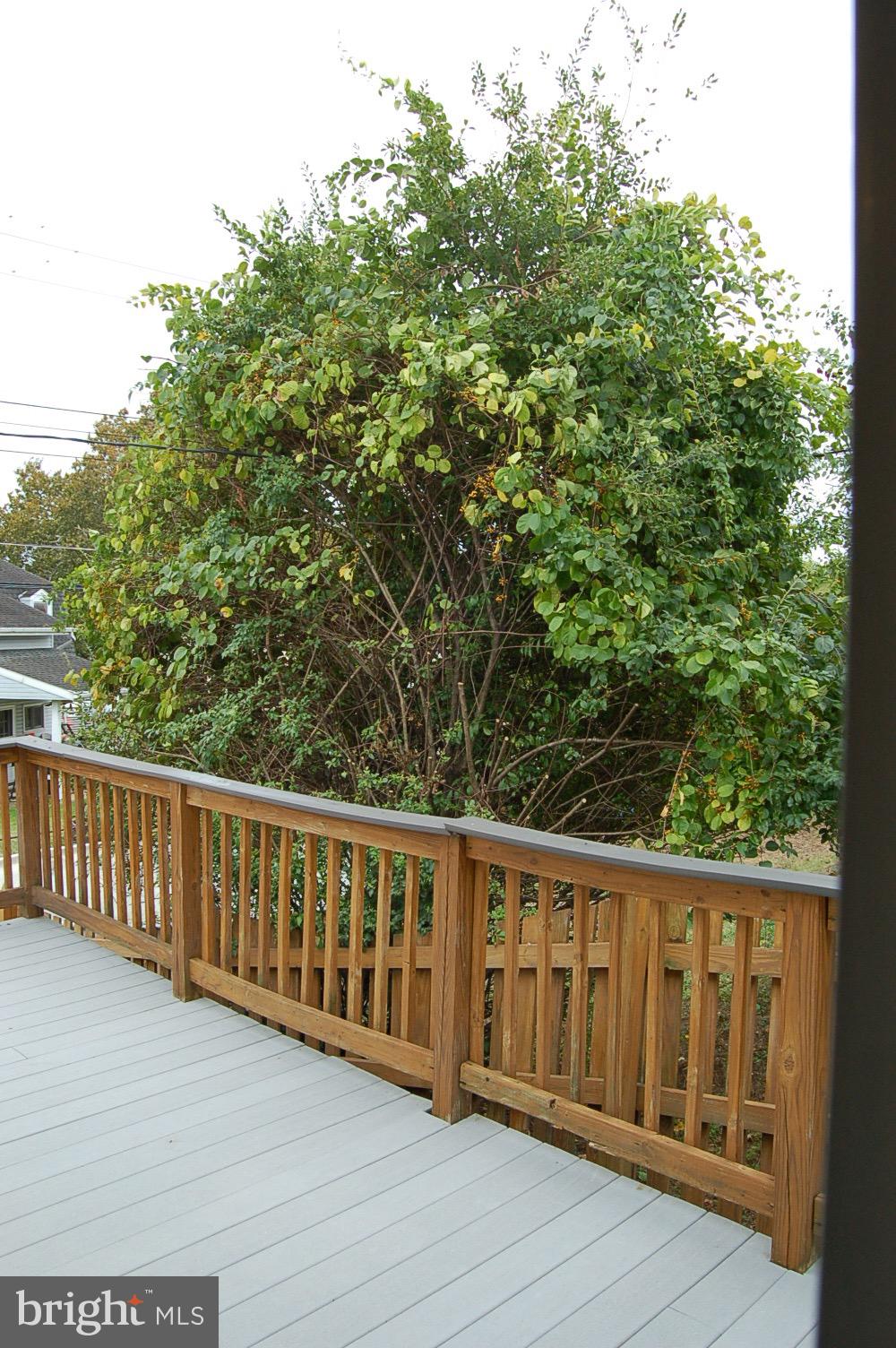 MIDDLE RIVER - Residential