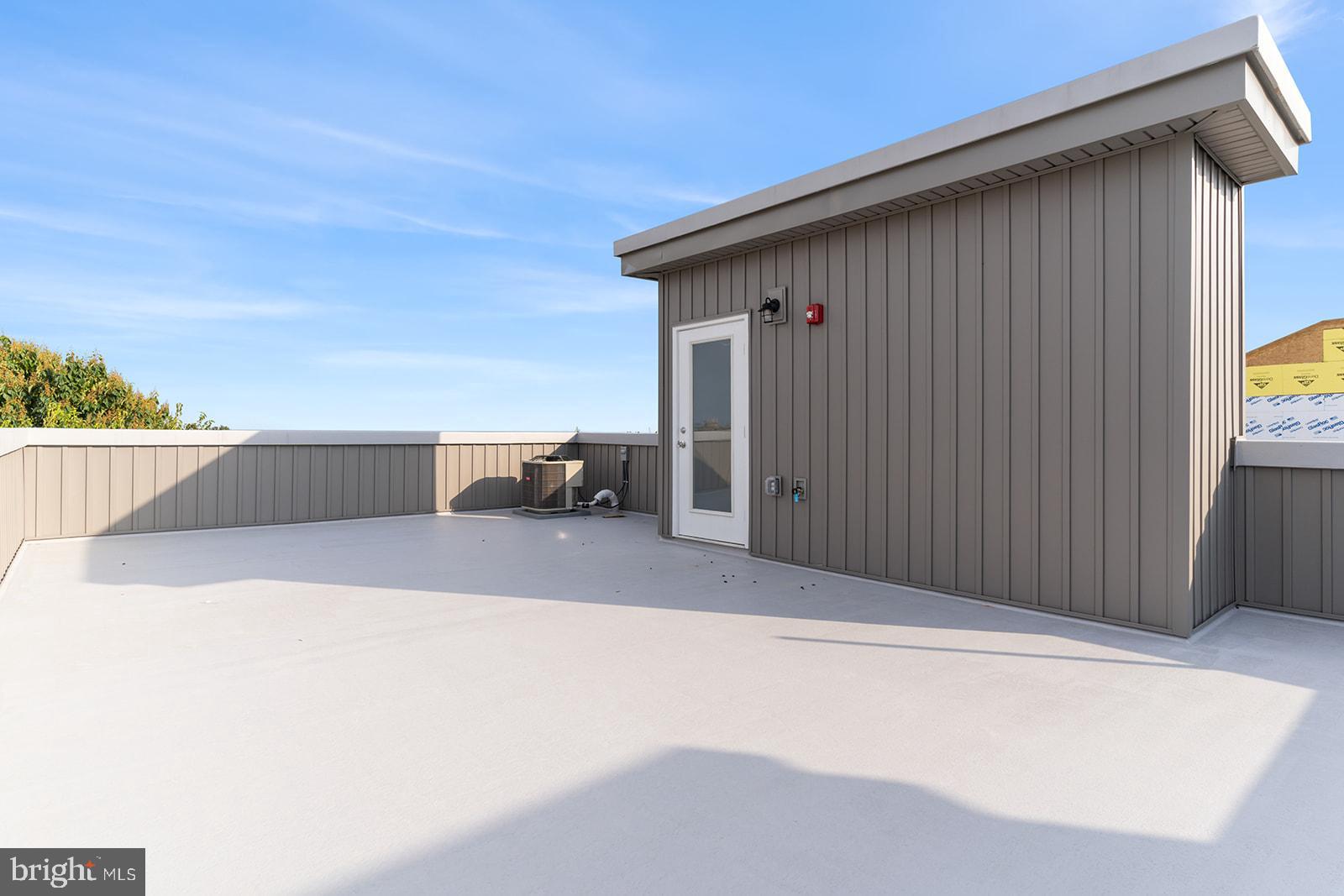 NORRIS SQUARE - Residential Lease