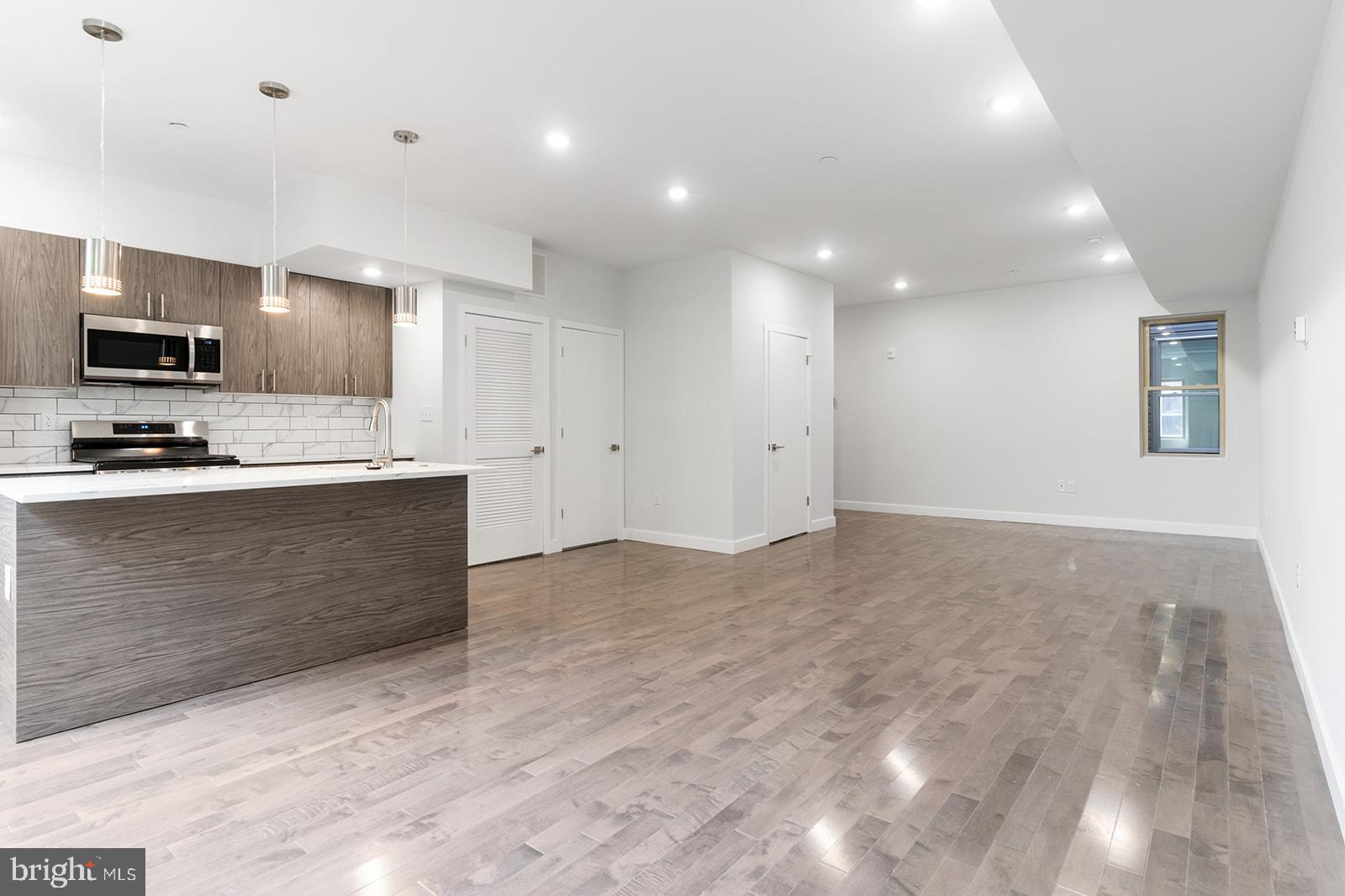 NORRIS SQUARE - Residential Lease