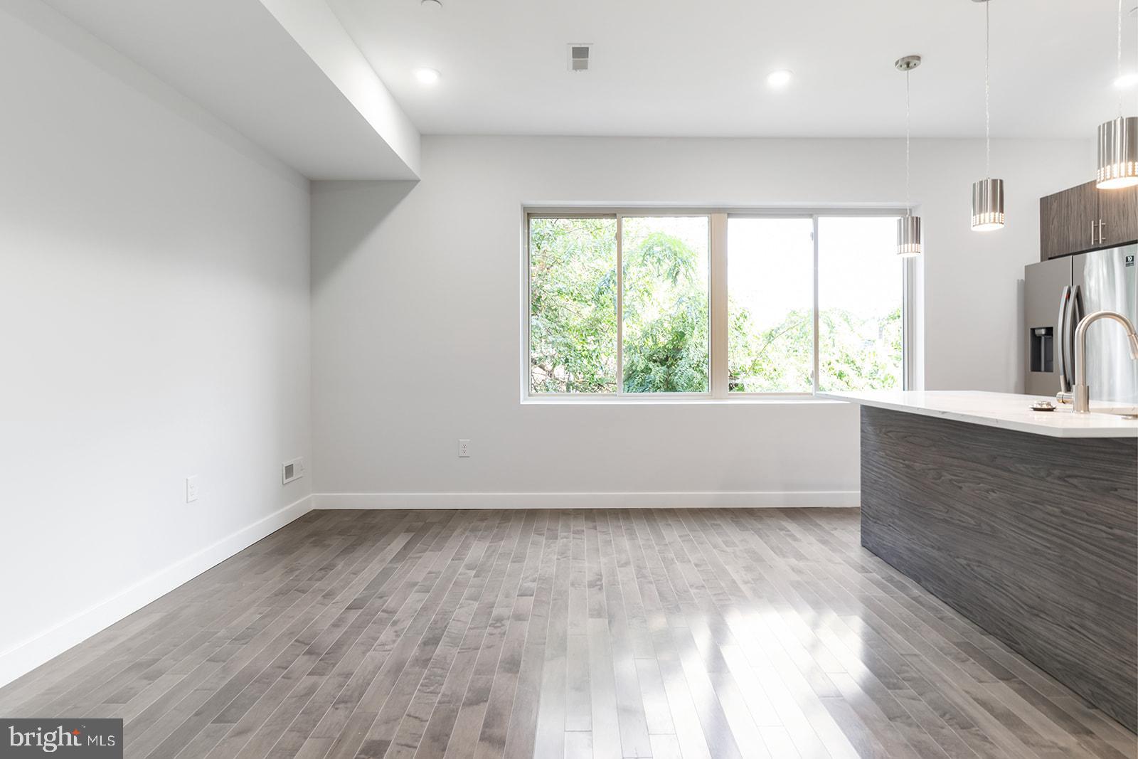 NORRIS SQUARE - Residential Lease