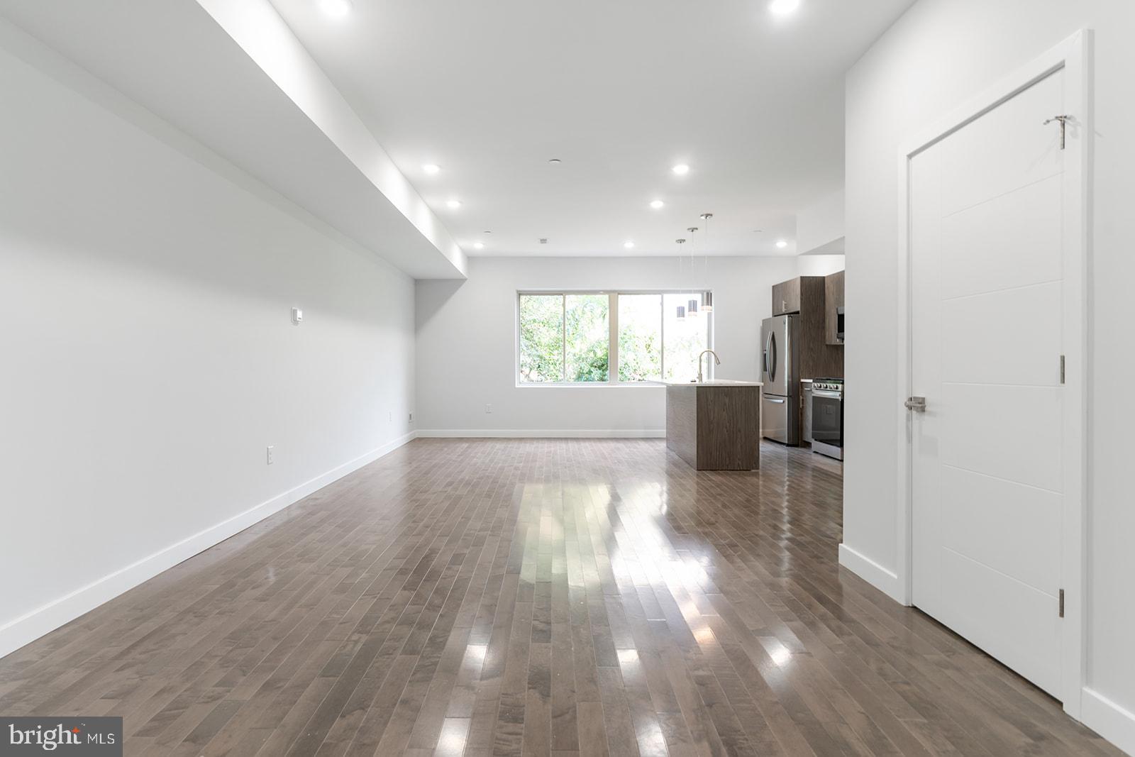 NORRIS SQUARE - Residential Lease