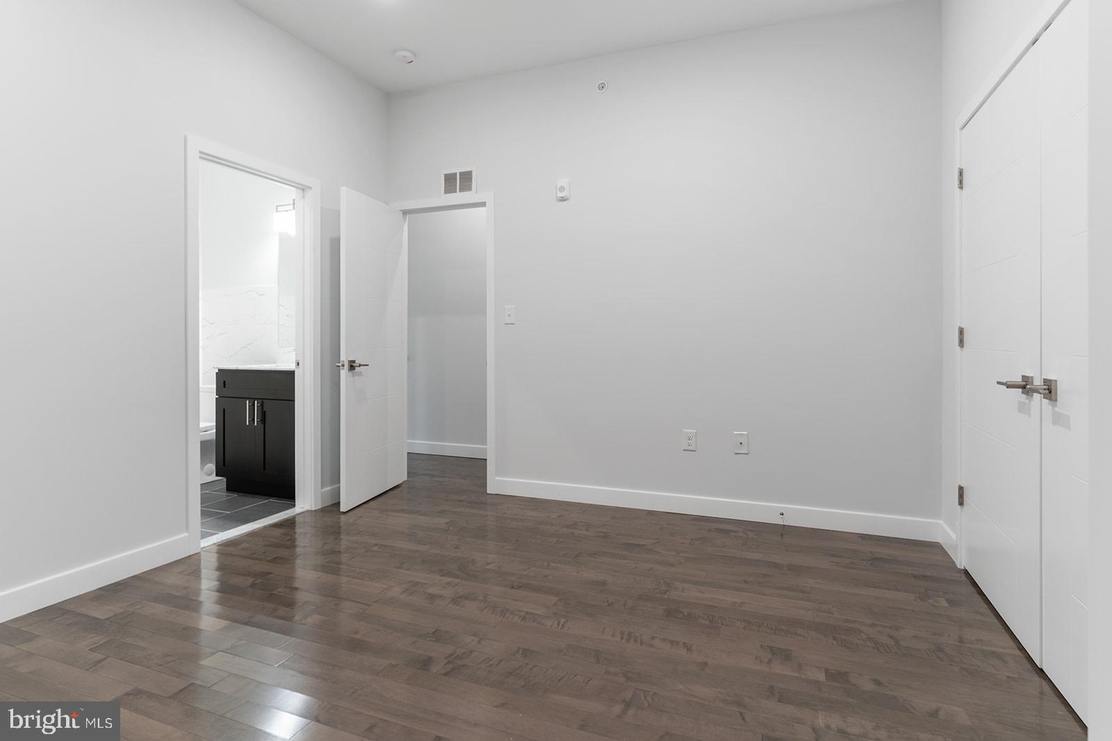 NORRIS SQUARE - Residential Lease