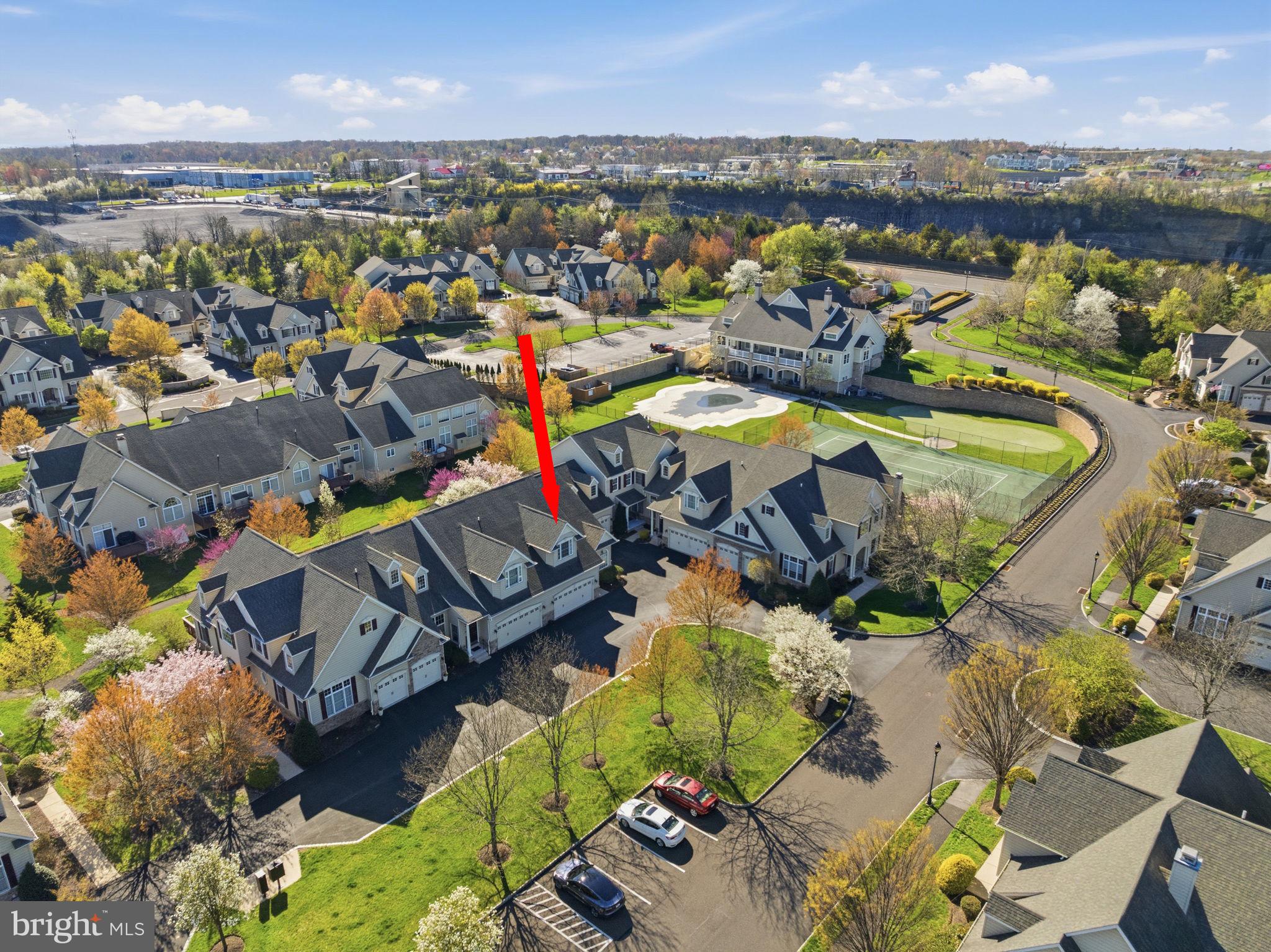 MONTGOMERY WALK - Residential