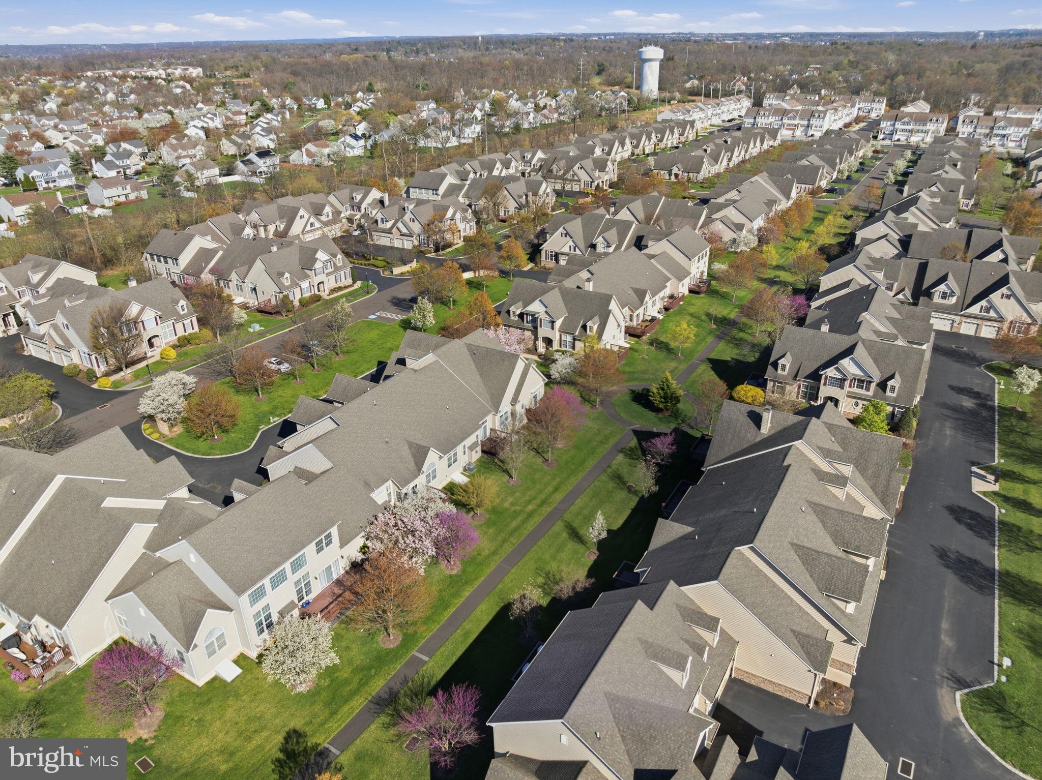 MONTGOMERY WALK - Residential