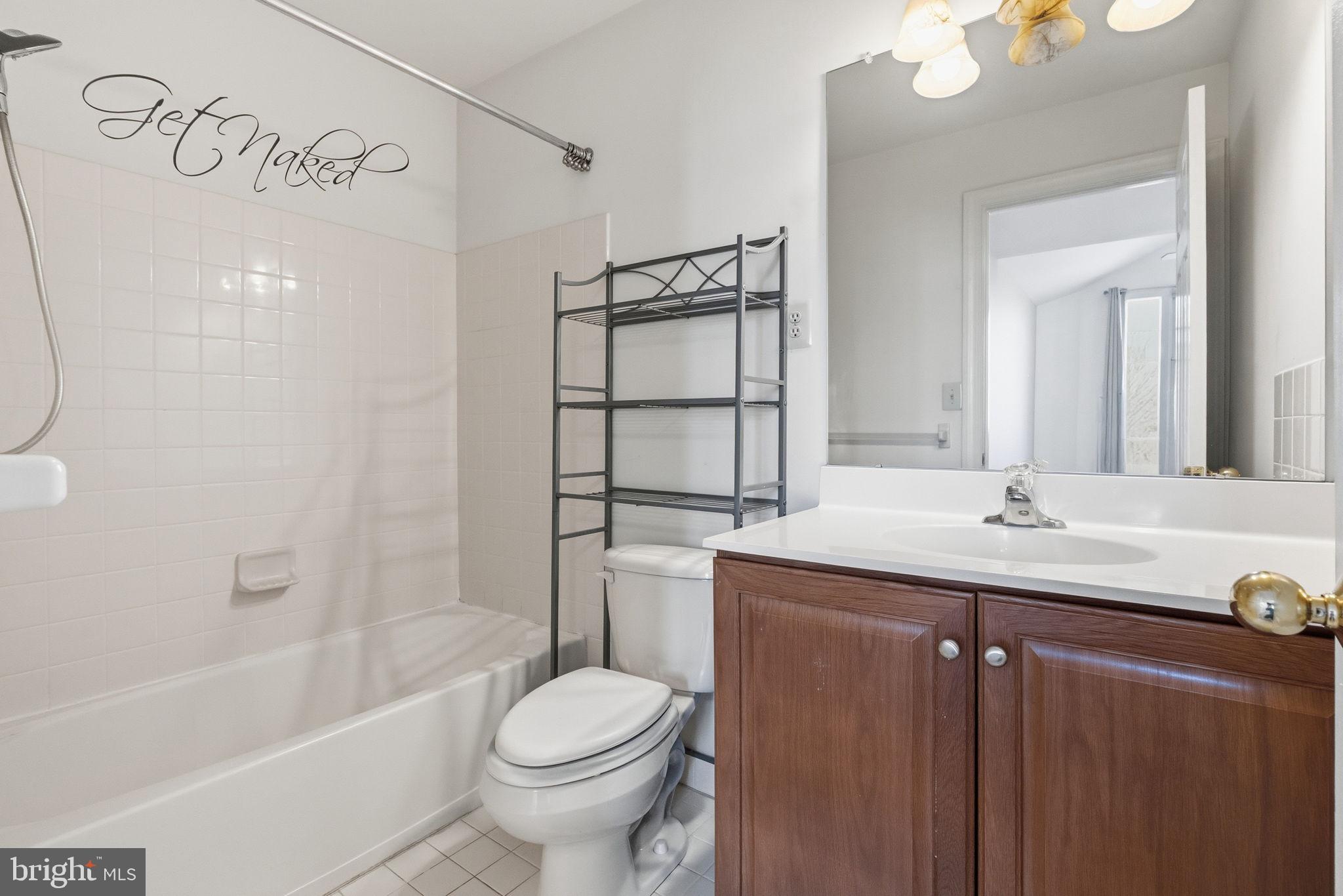 MONTGOMERY WALK - Residential